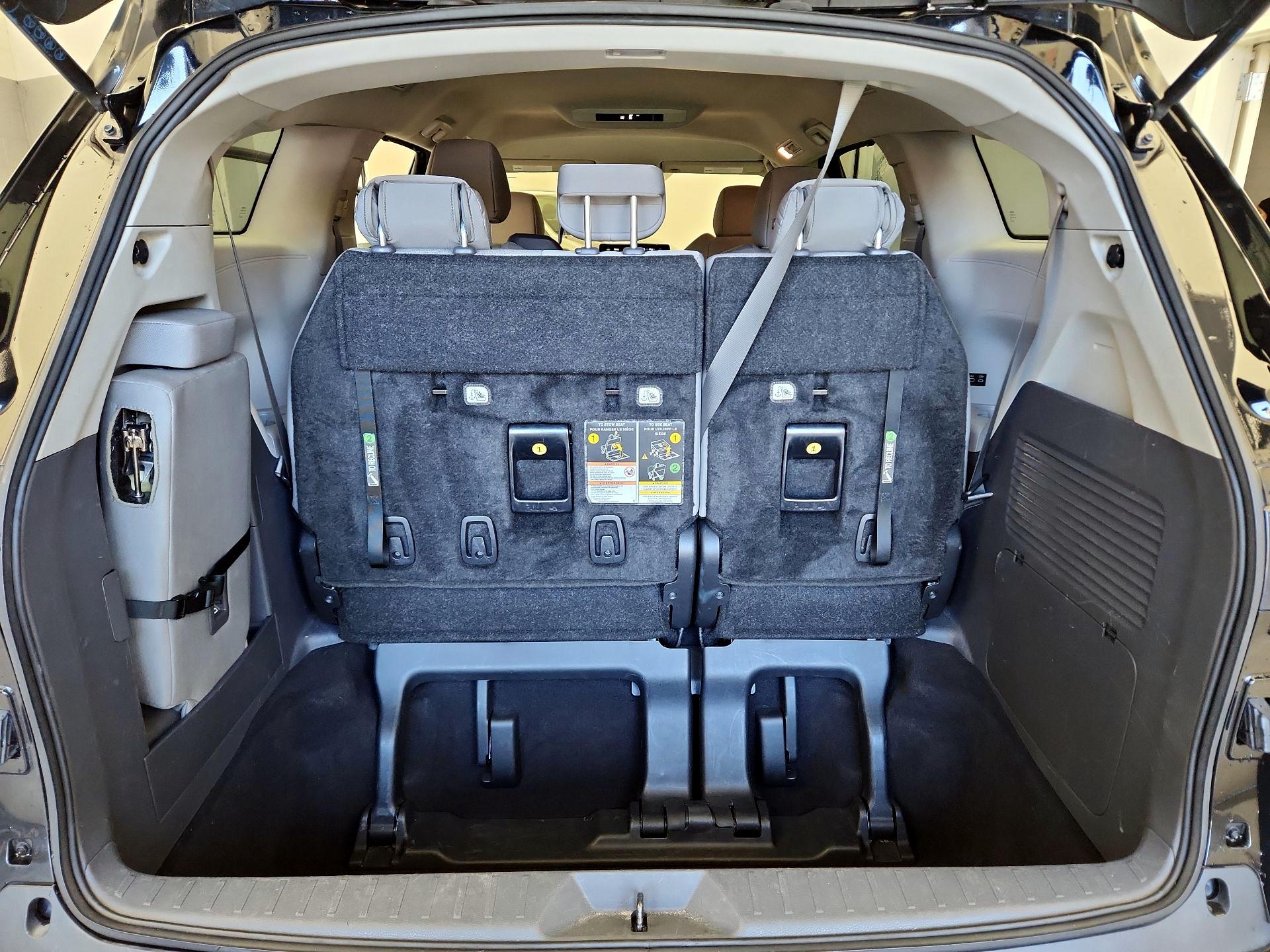 Thumbnail: 2024 Toyota Sienna - 20