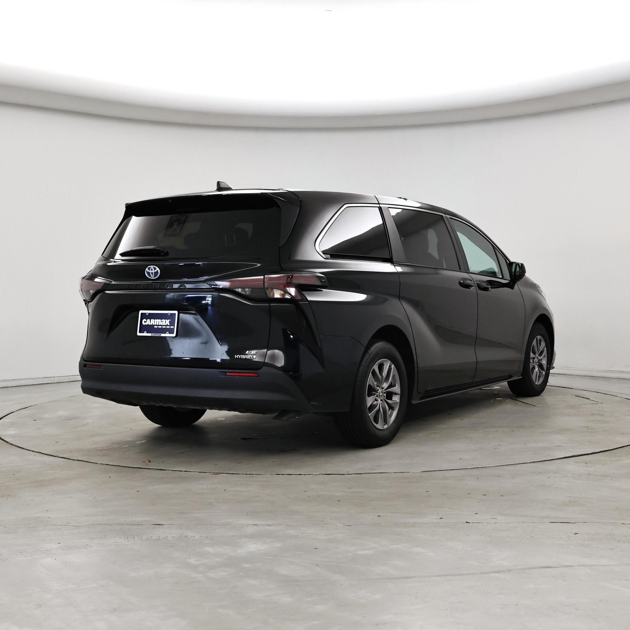 Thumbnail: 2024 Toyota Sienna - 8