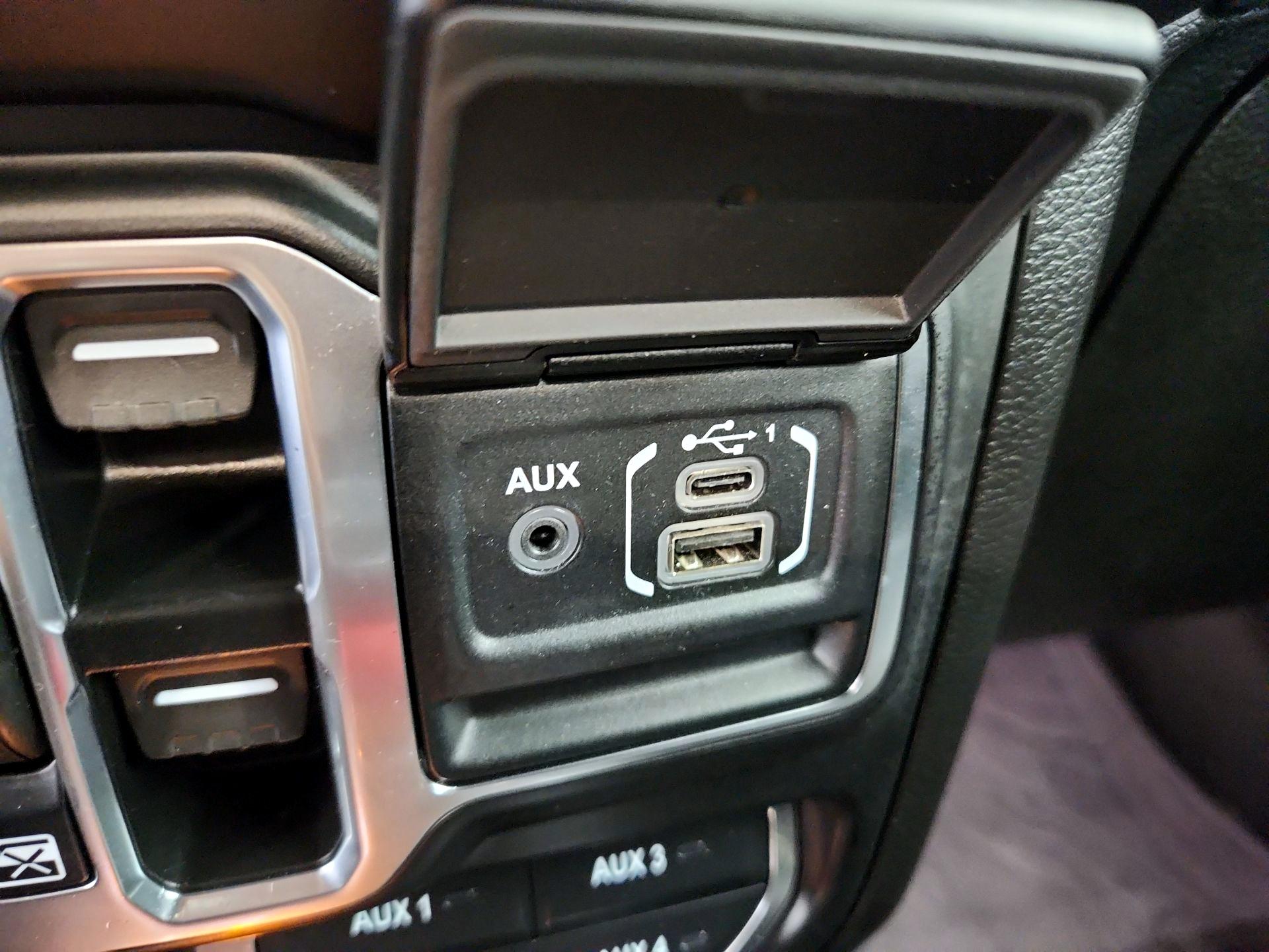 Thumbnail: 2023 Jeep Wrangler - 19