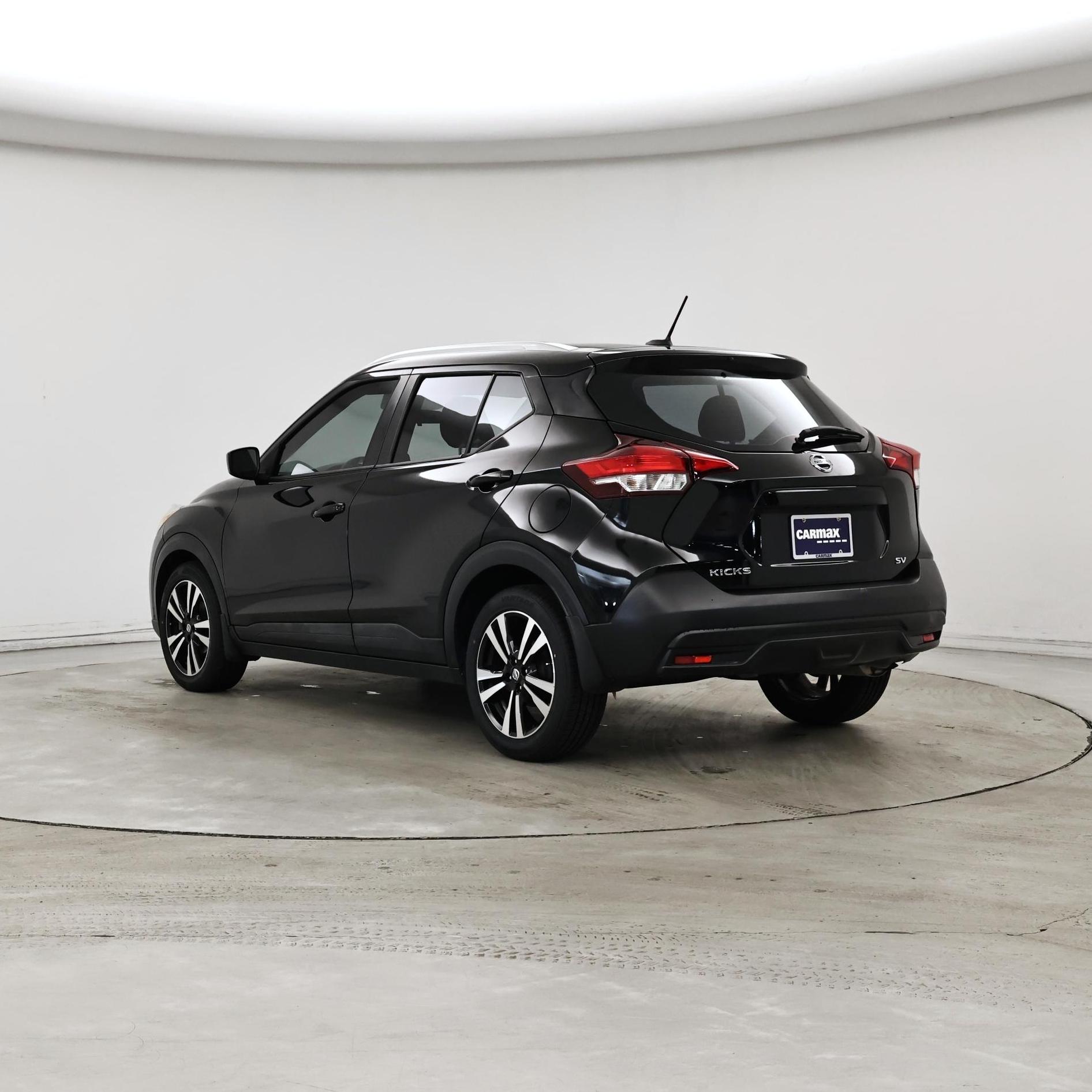 Thumbnail: 2018 Nissan Kicks - 2