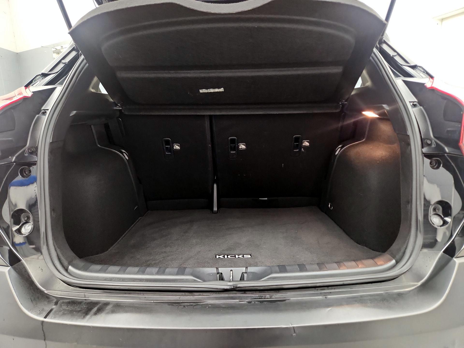 Thumbnail: 2018 Nissan Kicks - 20