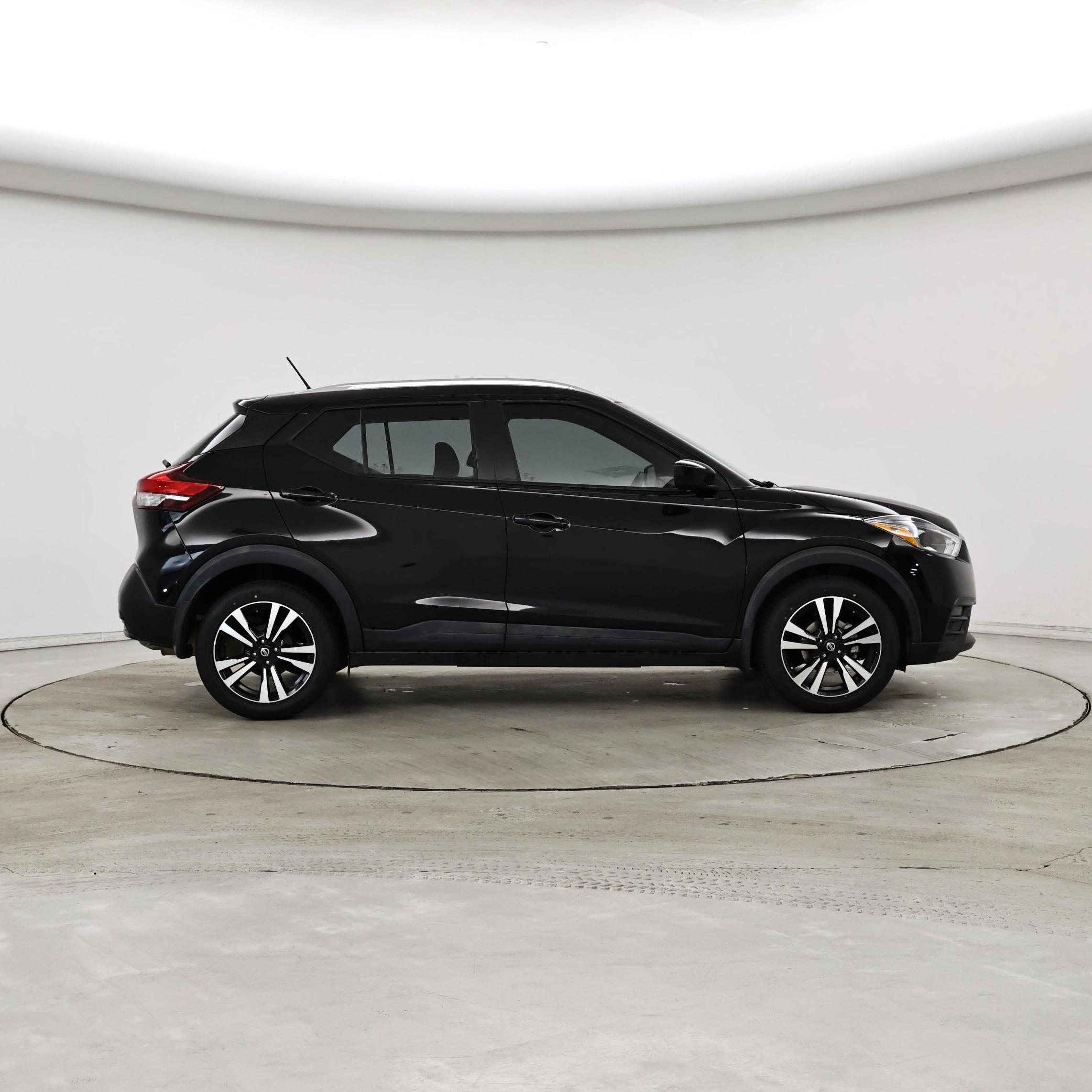 Thumbnail: 2018 Nissan Kicks - 7
