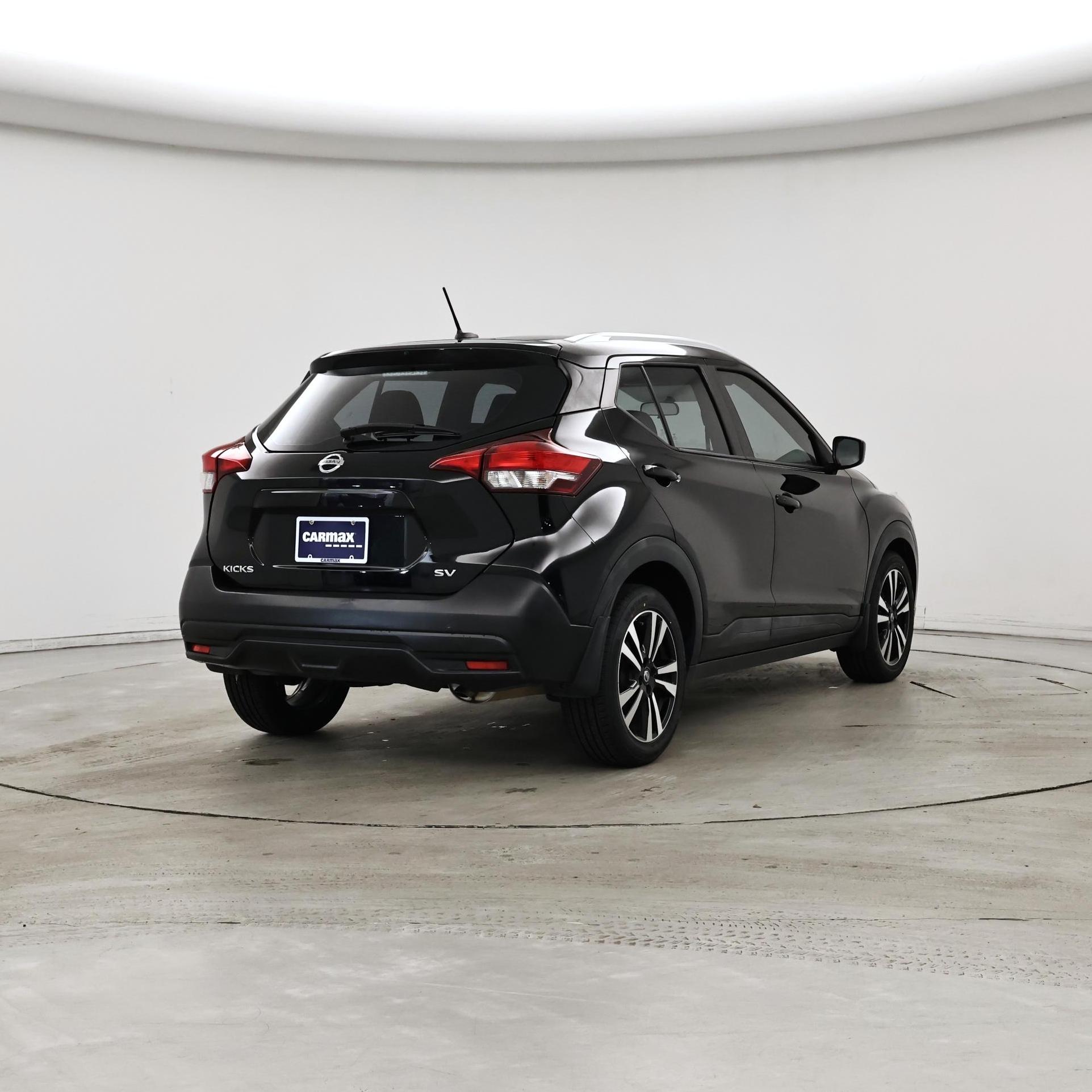 Thumbnail: 2018 Nissan Kicks - 8