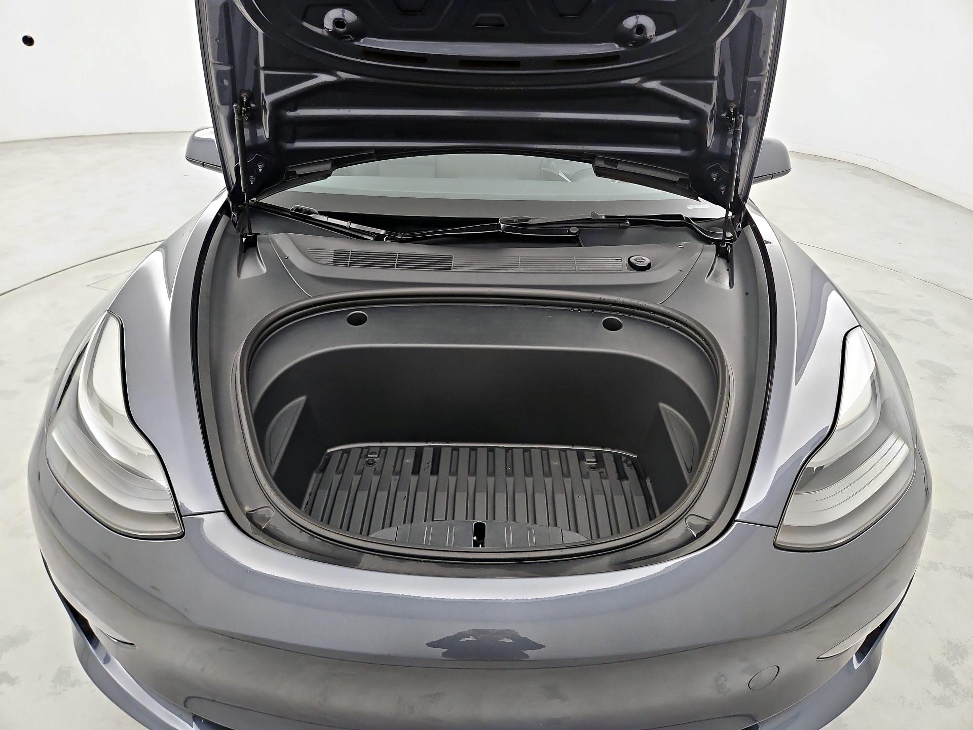 Thumbnail: 2023 Tesla Model 3 - 20