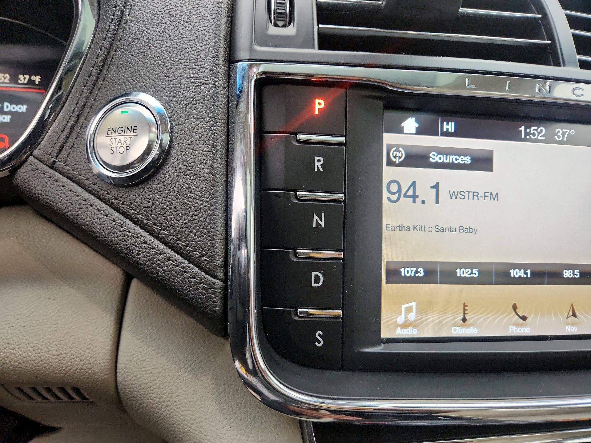 Thumbnail: 2018 Lincoln Continental - 18