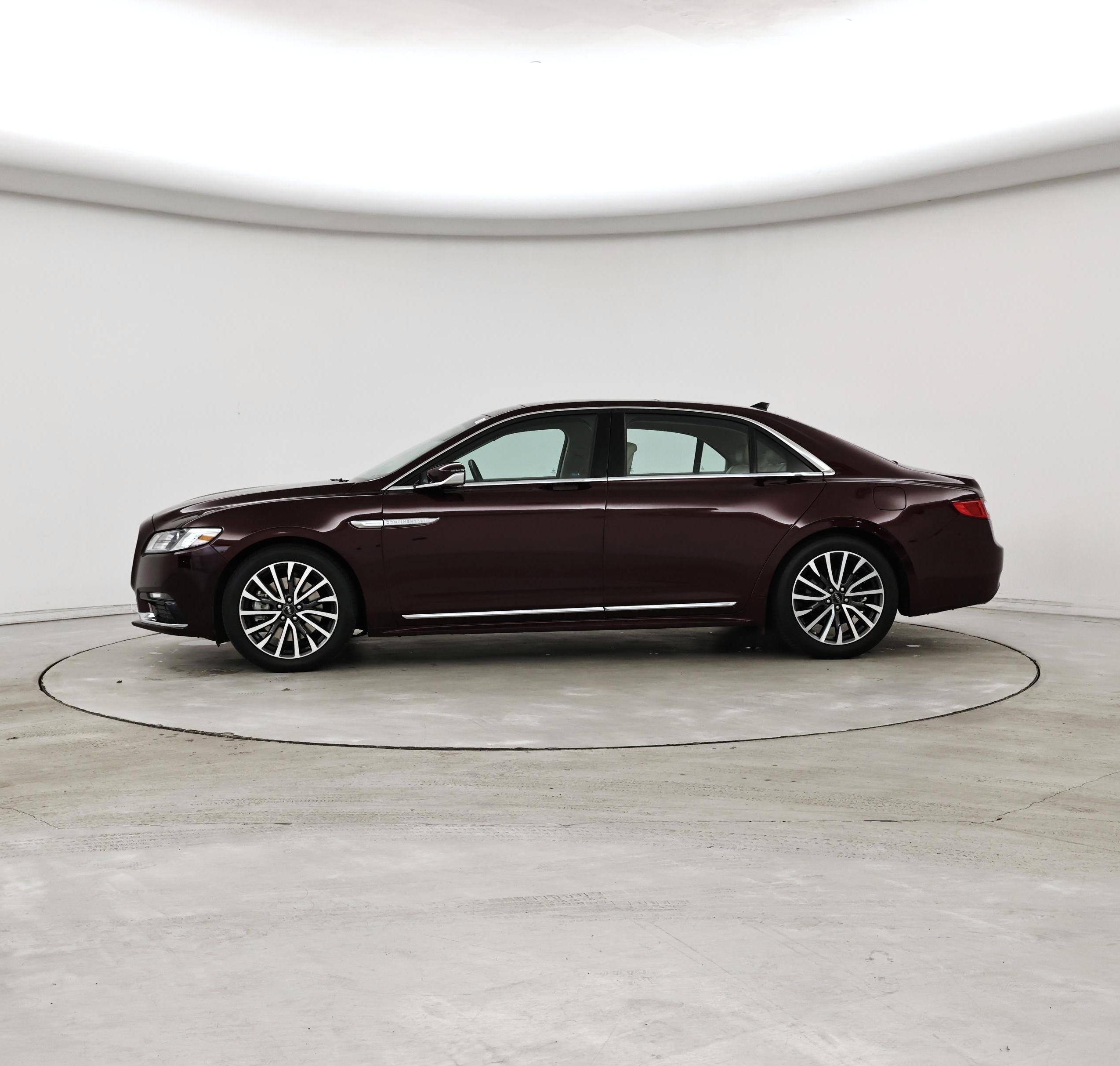 Thumbnail: 2018 Lincoln Continental - 3