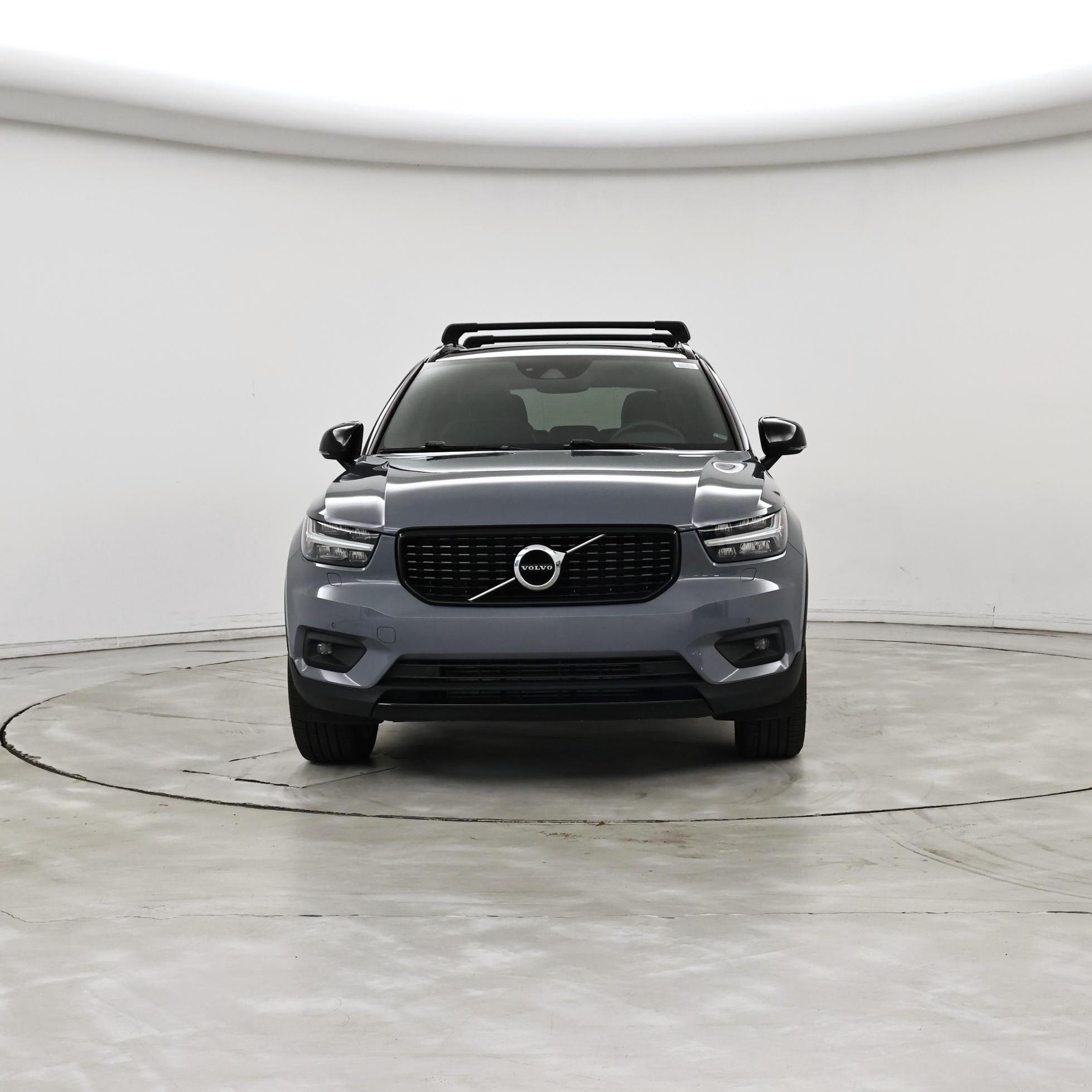 Thumbnail: 2022 Volvo XC40 - 5