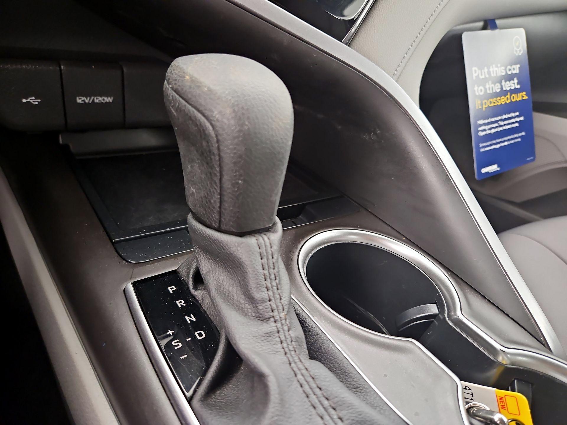 Thumbnail: 2021 Toyota Camry - 17