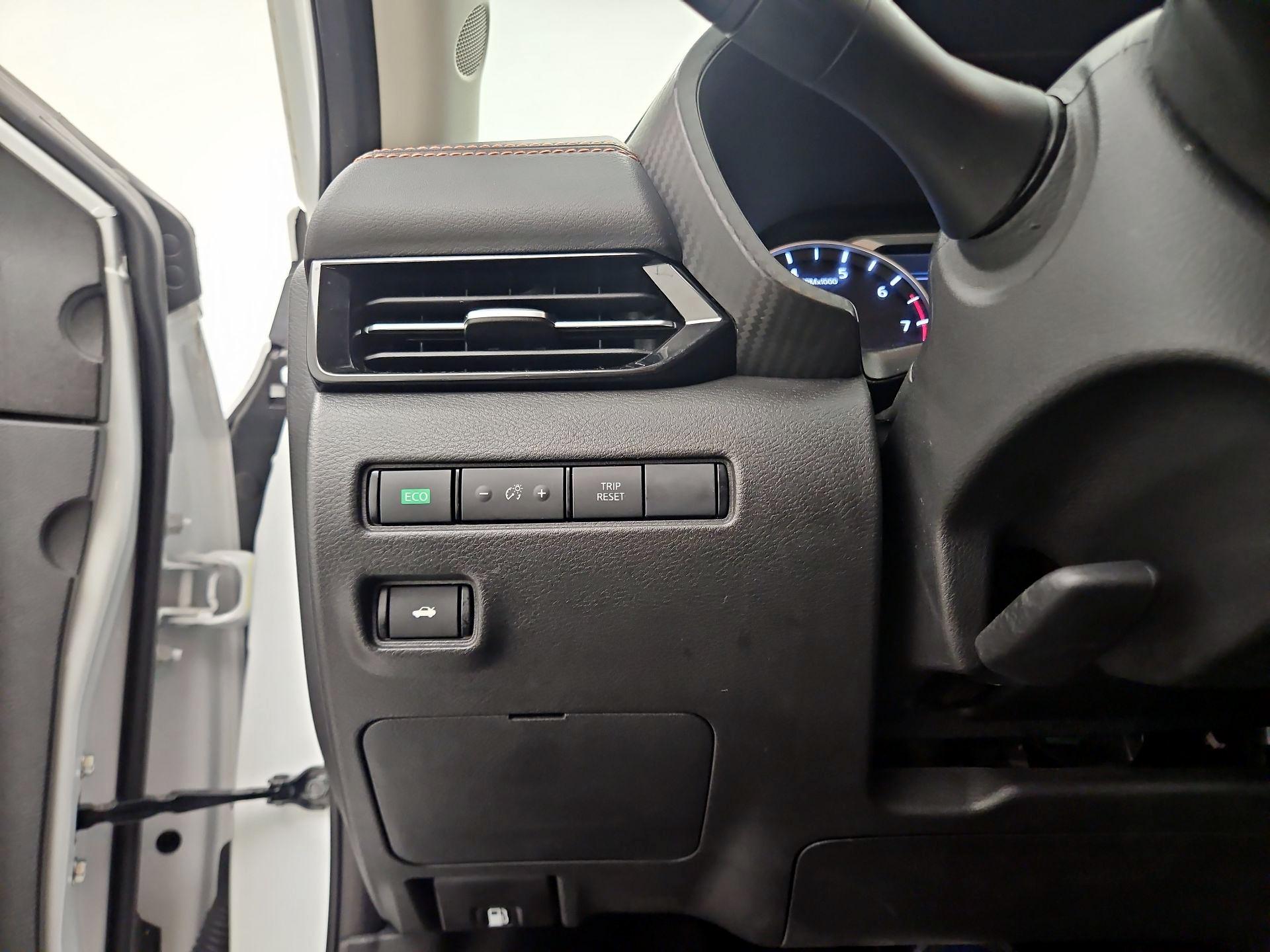 Thumbnail: 2023 Nissan Sentra - 13