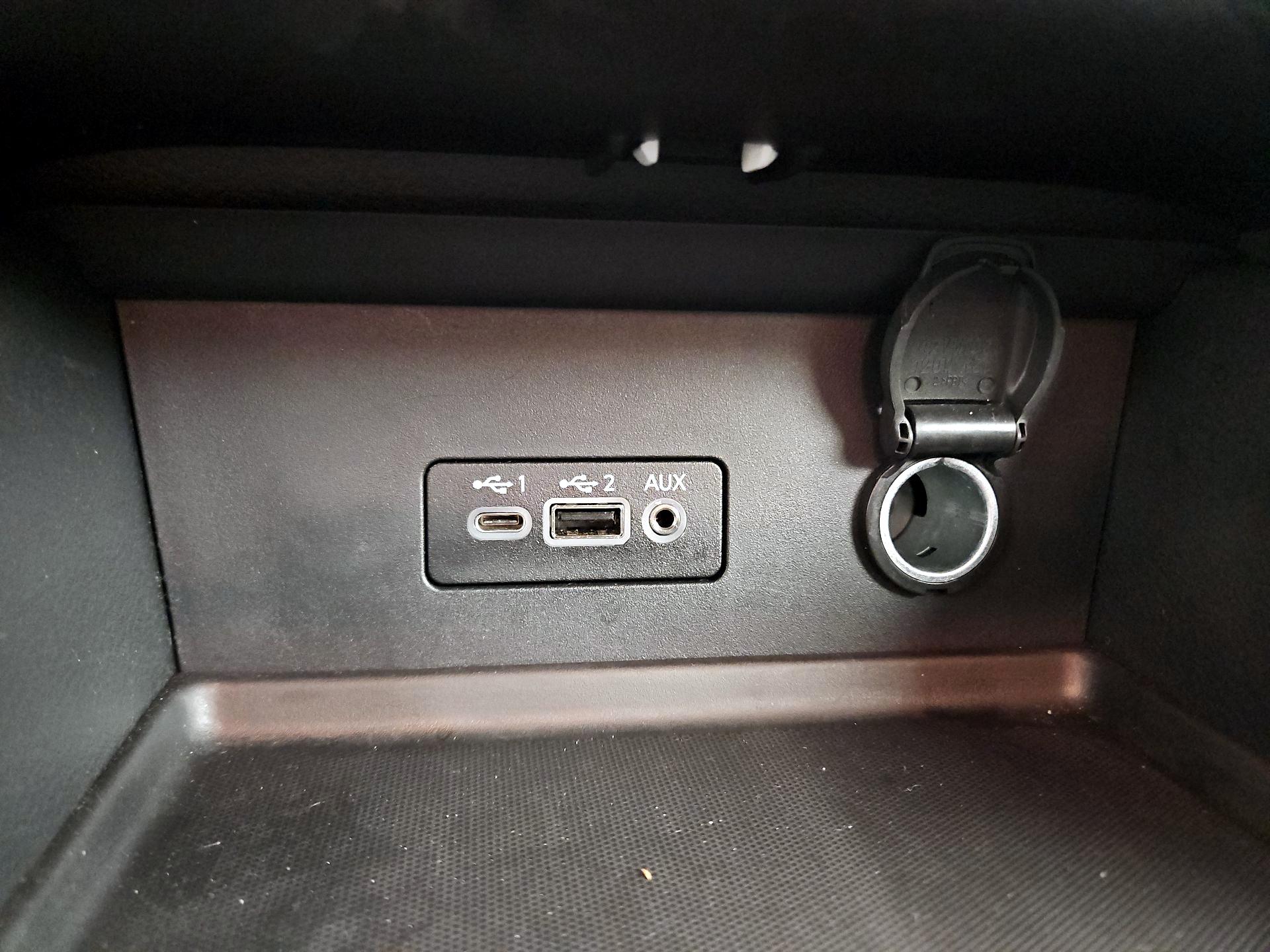 Thumbnail: 2023 Nissan Sentra - 18