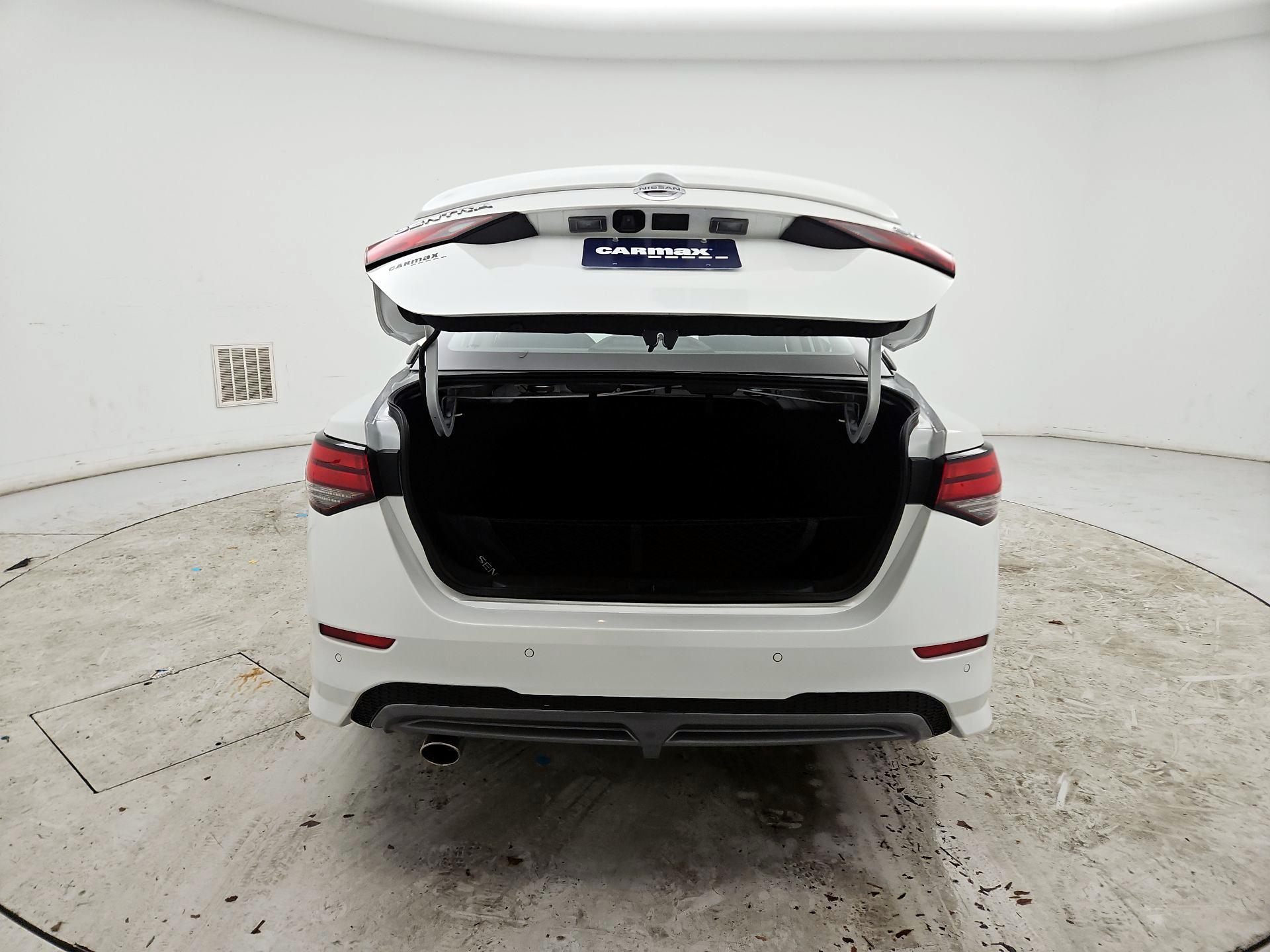 Thumbnail: 2023 Nissan Sentra - 20