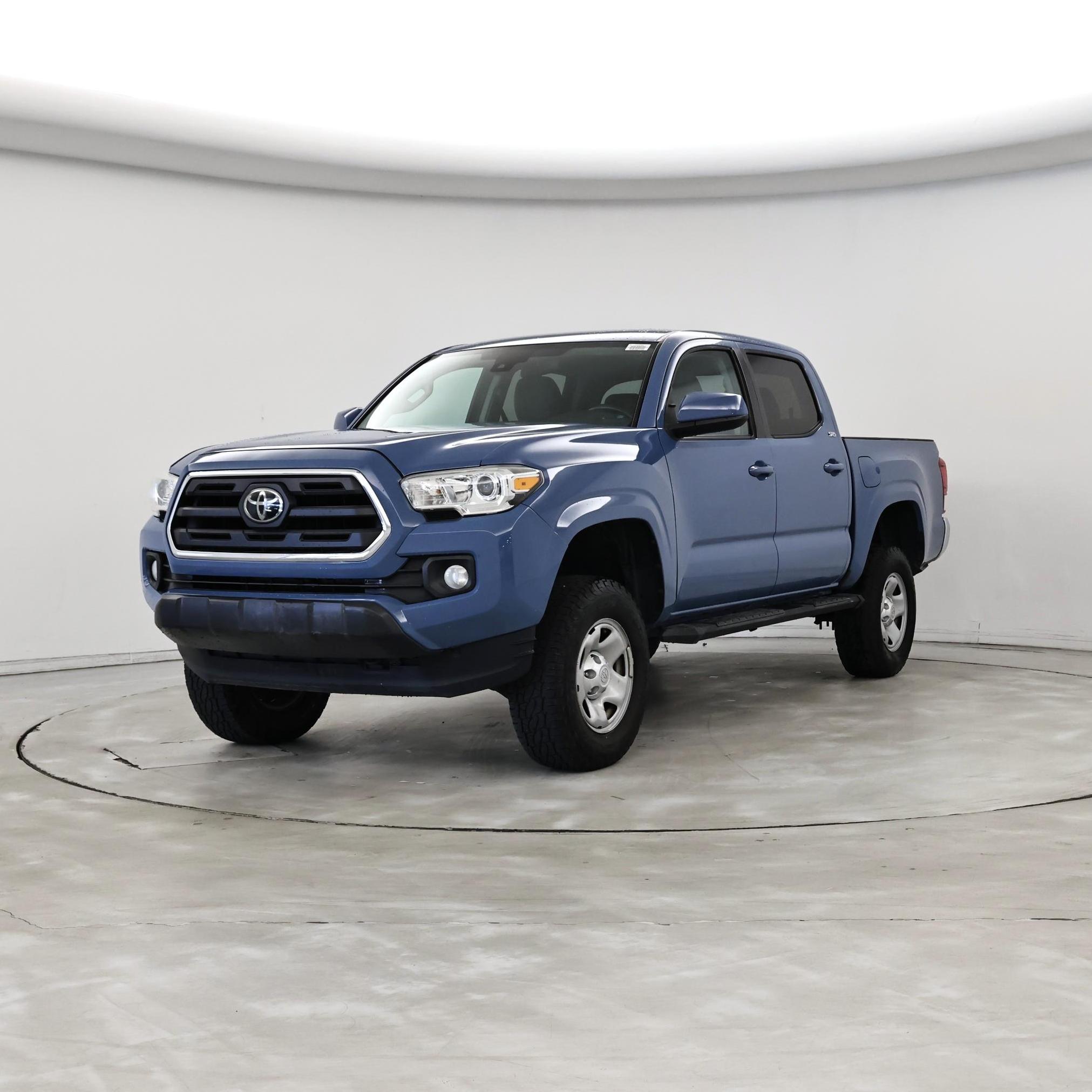 Thumbnail: 2019 Toyota Tacoma - 4