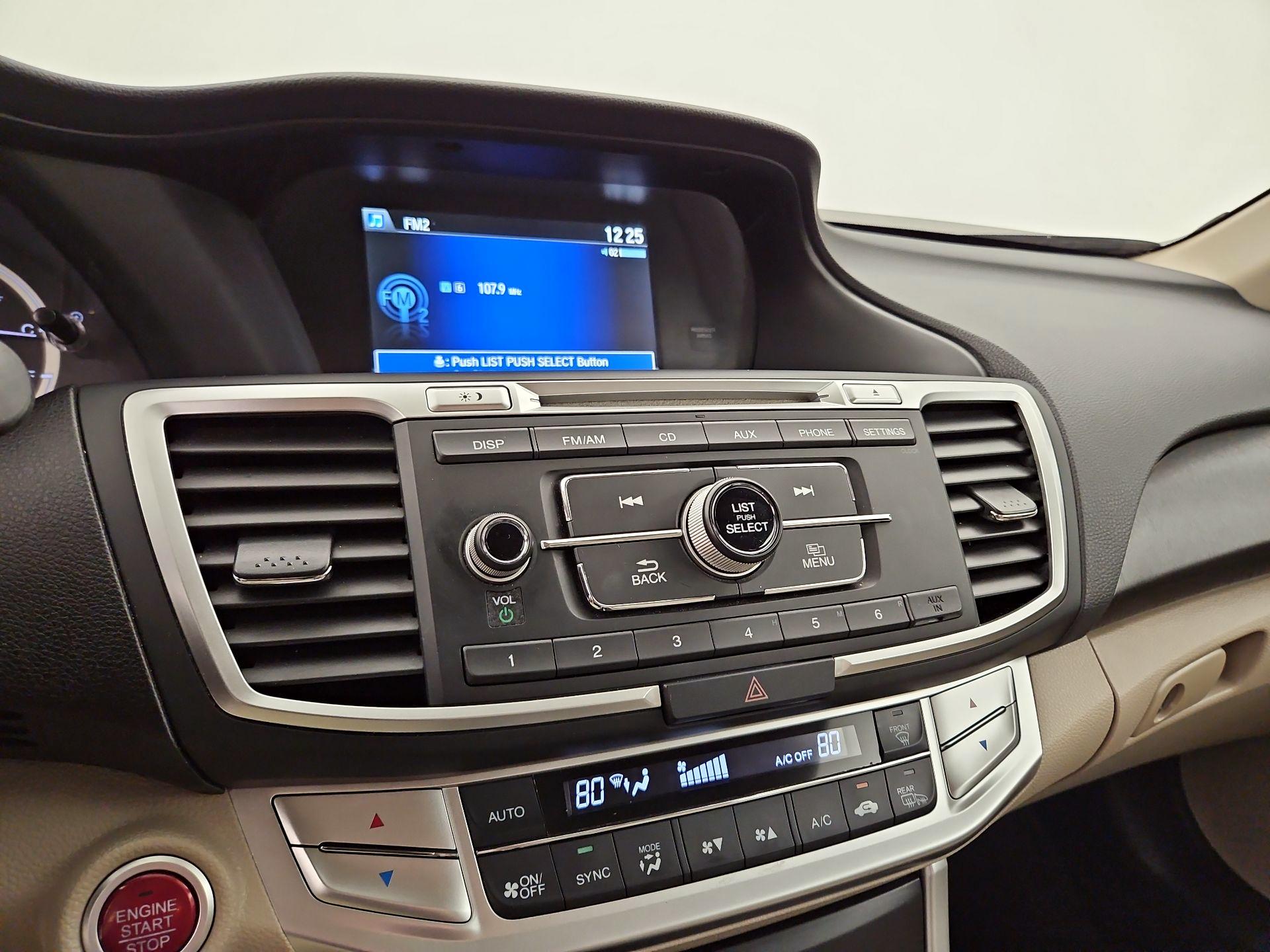 Thumbnail: 2015 Honda Accord - 15