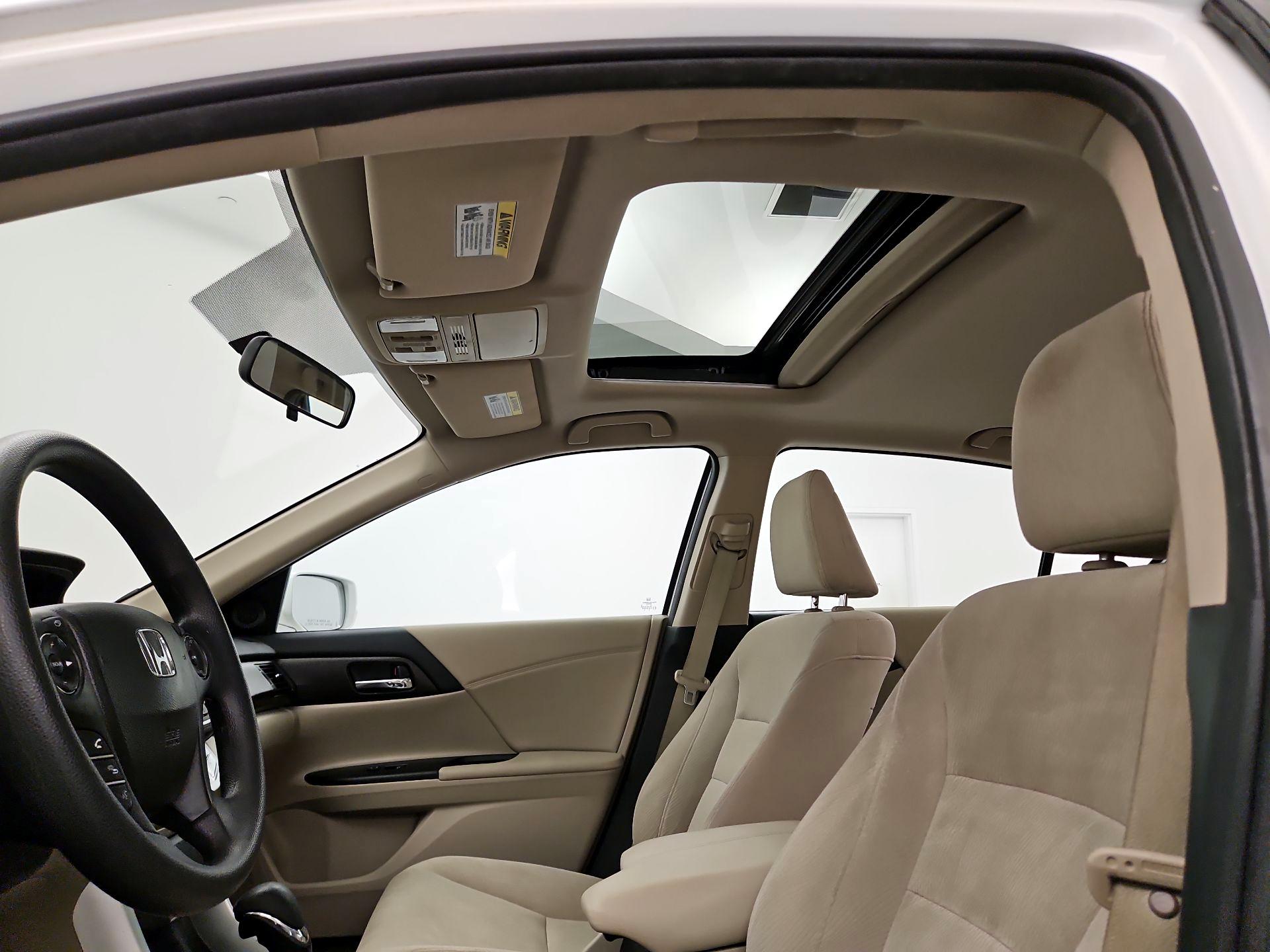 Thumbnail: 2015 Honda Accord - 19