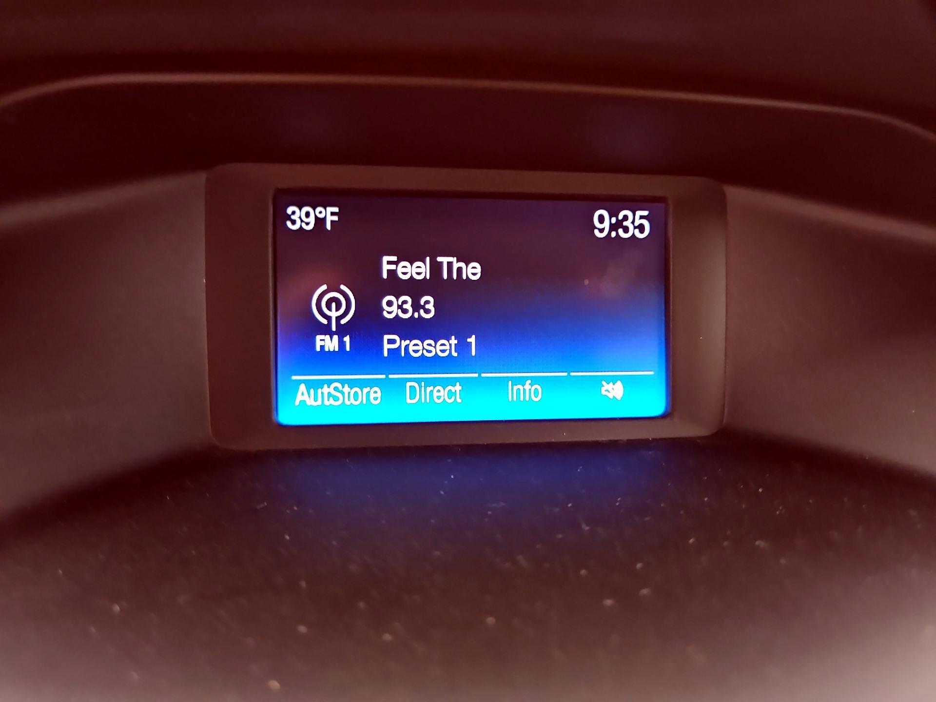 Thumbnail: 2015 Ford Focus - 15