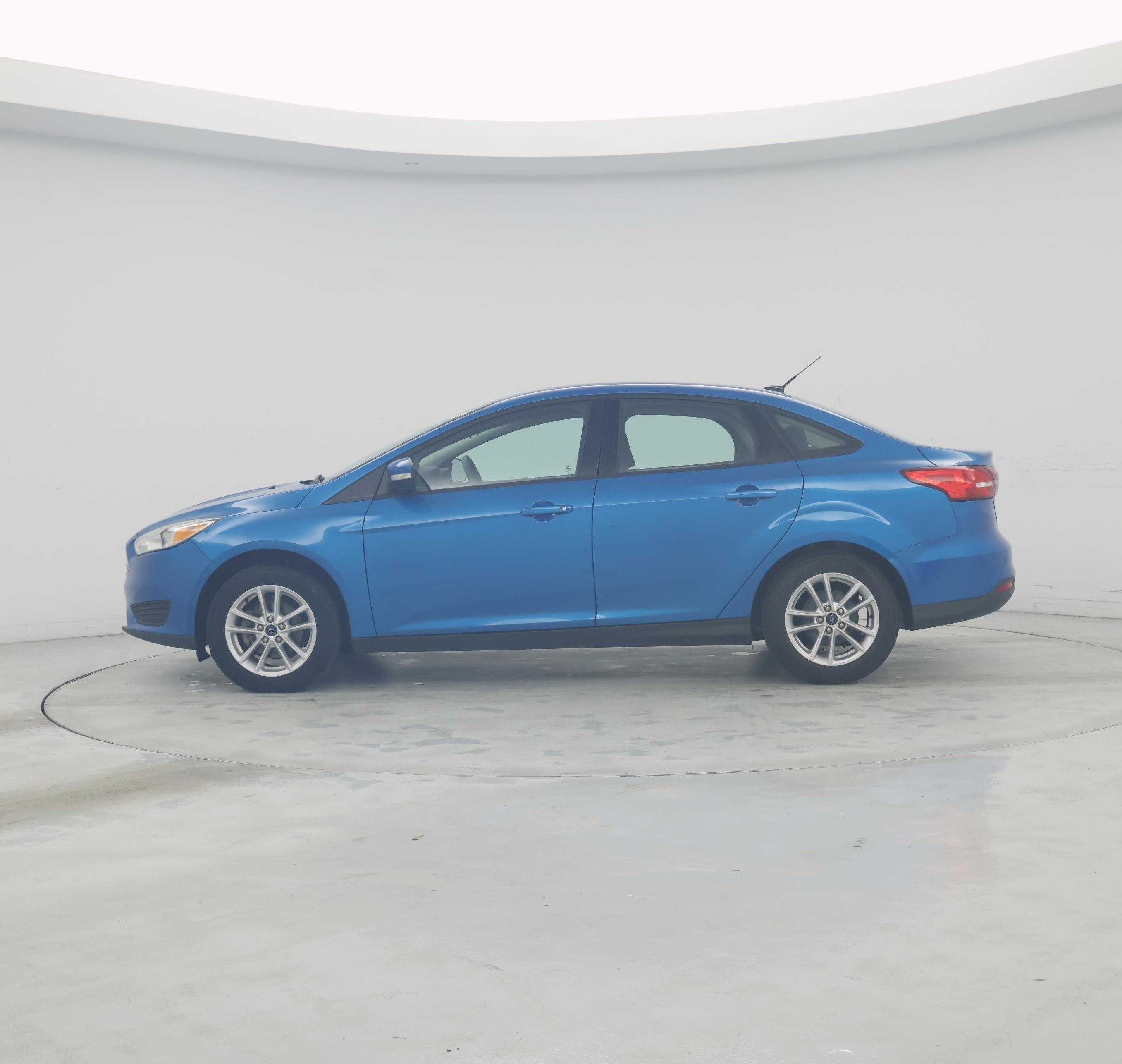 Thumbnail: 2015 Ford Focus - 3