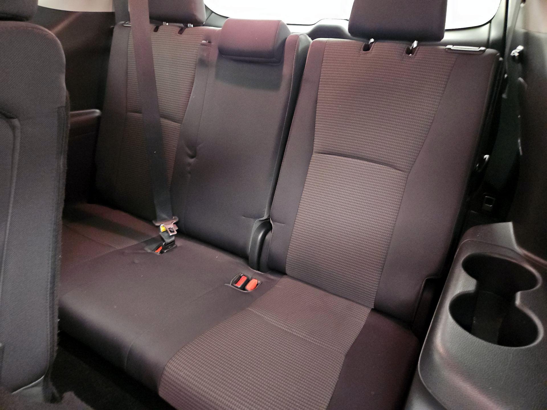 Thumbnail: 2023 Toyota Highlander - 20