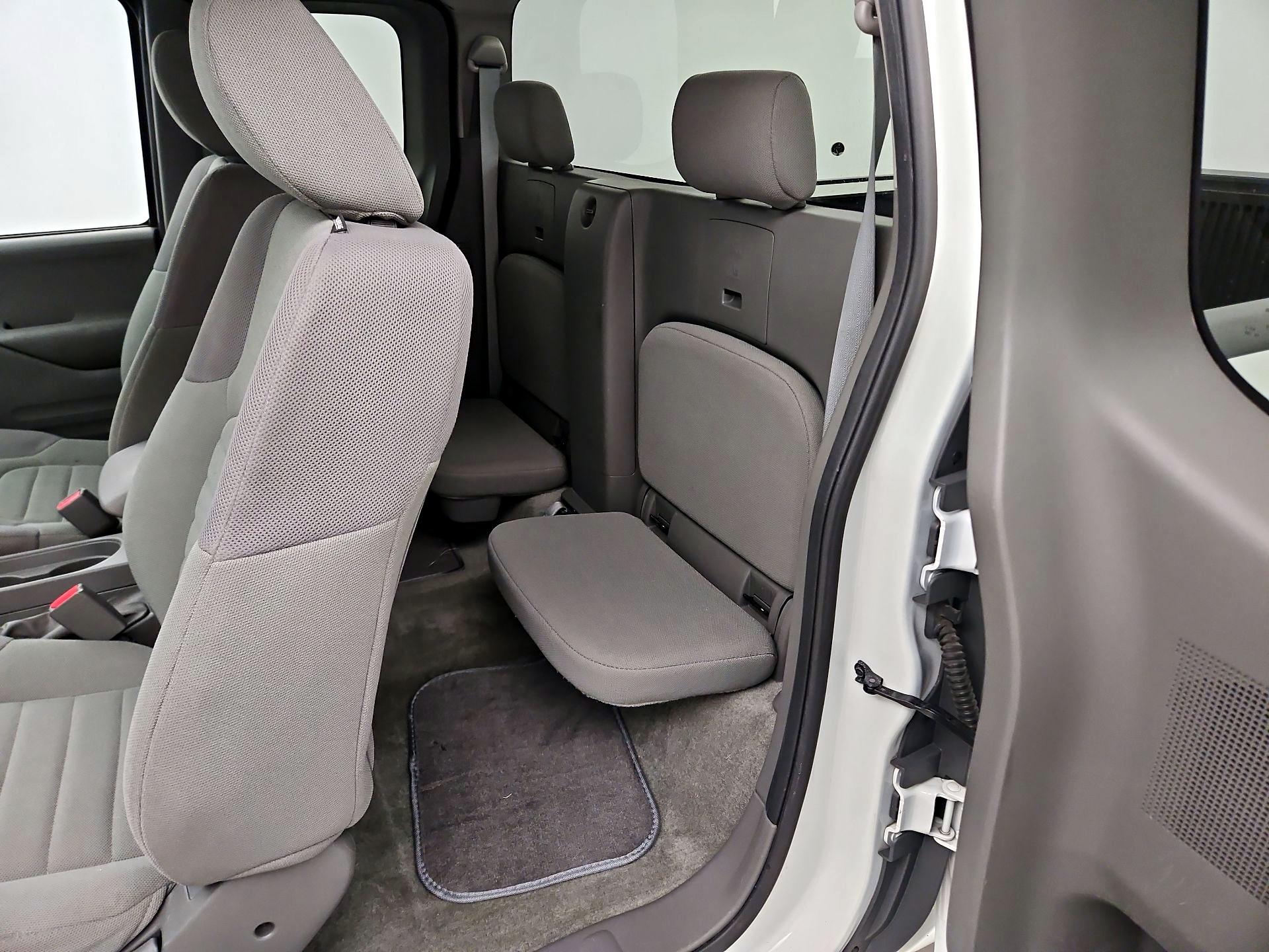 Thumbnail: 2016 Nissan Frontier - 16