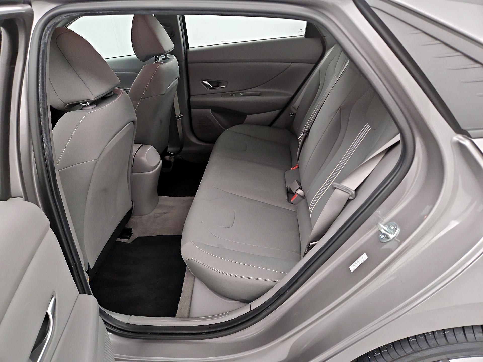 Thumbnail: 2023 Hyundai Elantra - 20