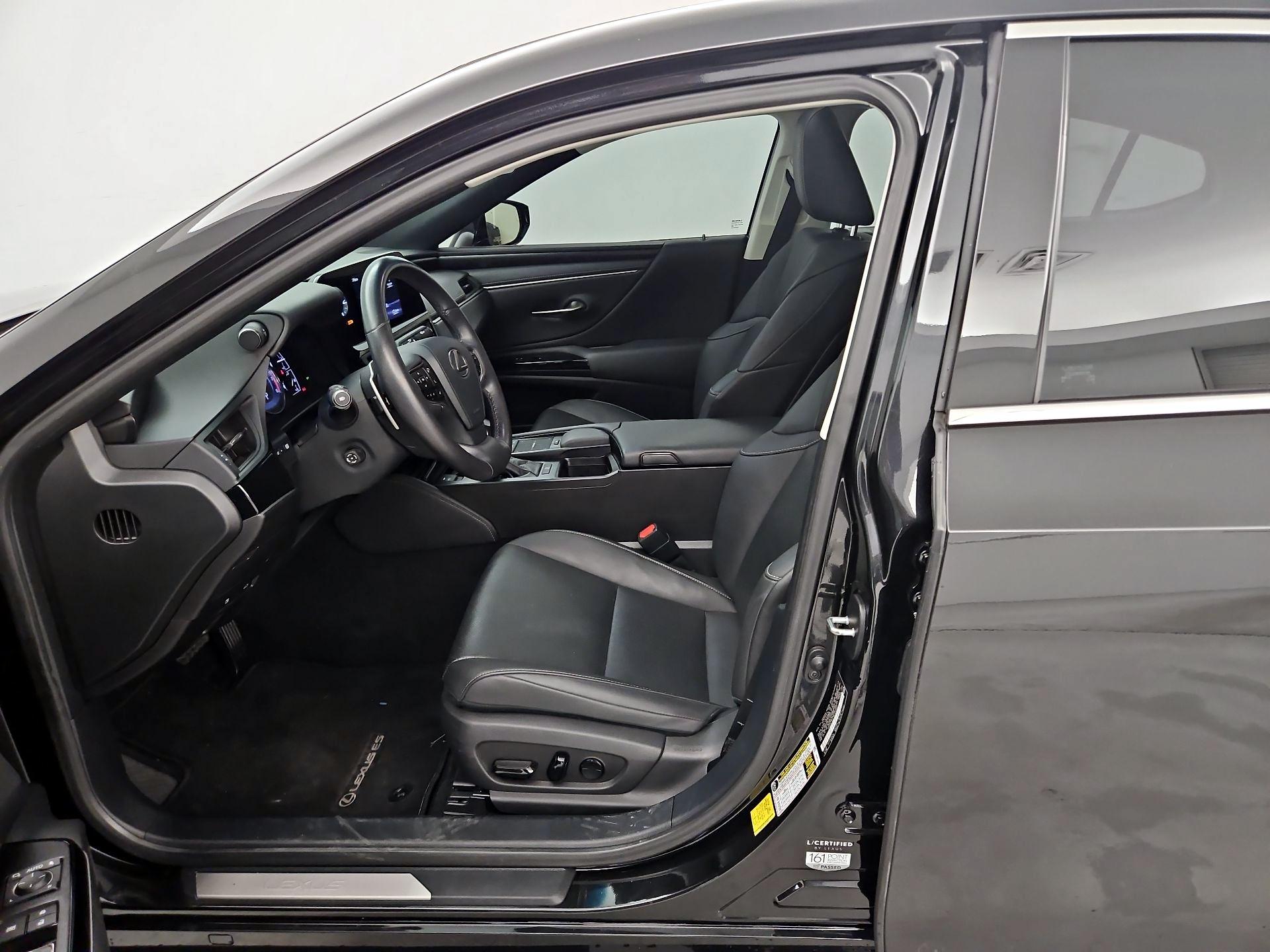 Thumbnail: 2022 Lexus ES - 11