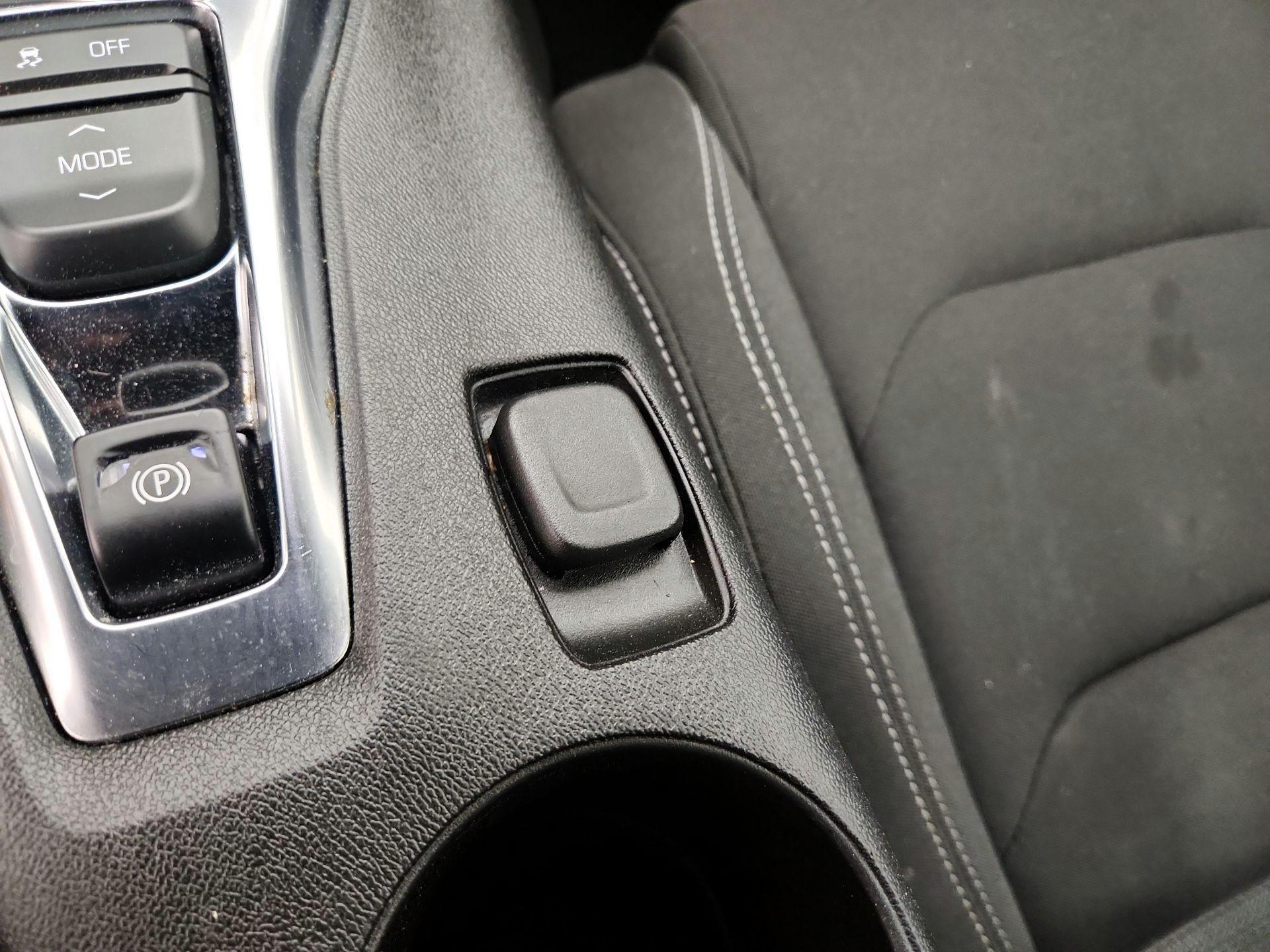 Thumbnail: 2021 Chevrolet Camaro - 17