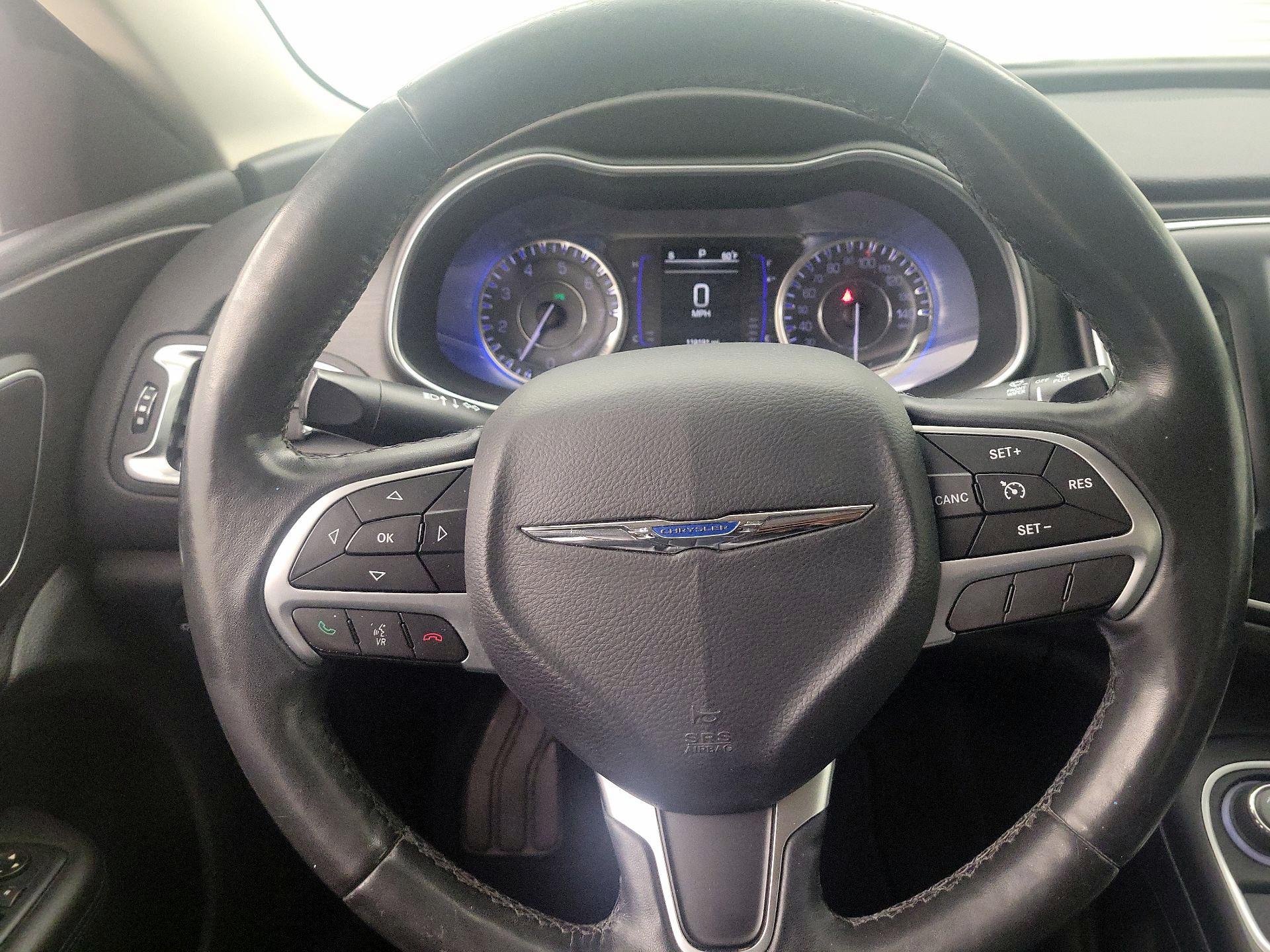 Thumbnail: 2017 Chrysler 200 - 10