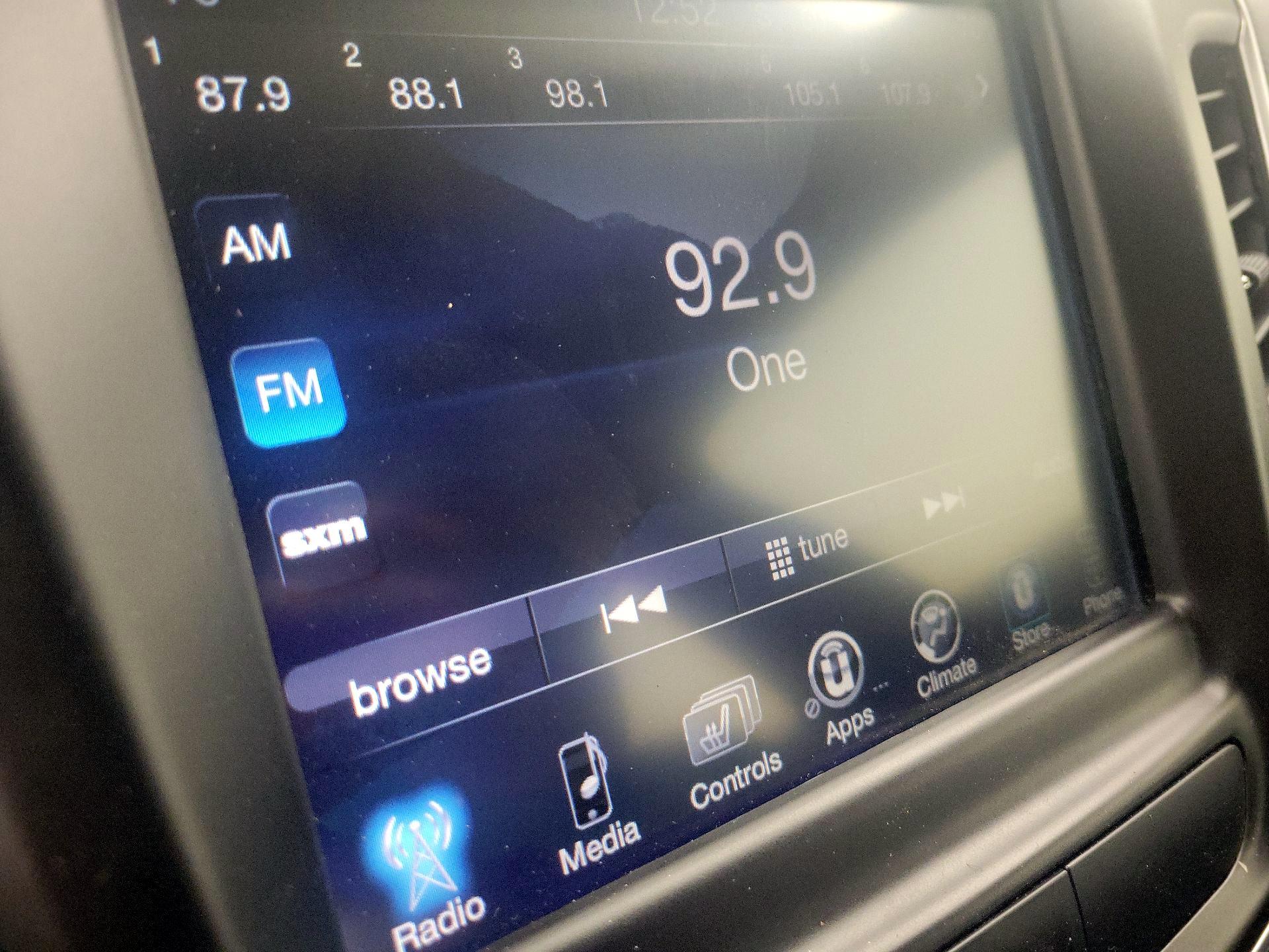 Thumbnail: 2017 Chrysler 200 - 15