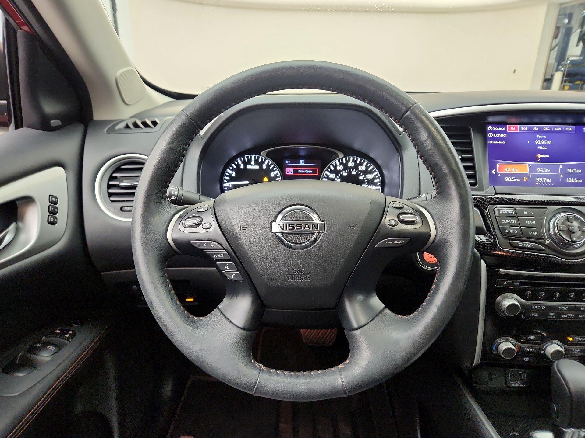 Thumbnail: 2020 Nissan Pathfinder - 10