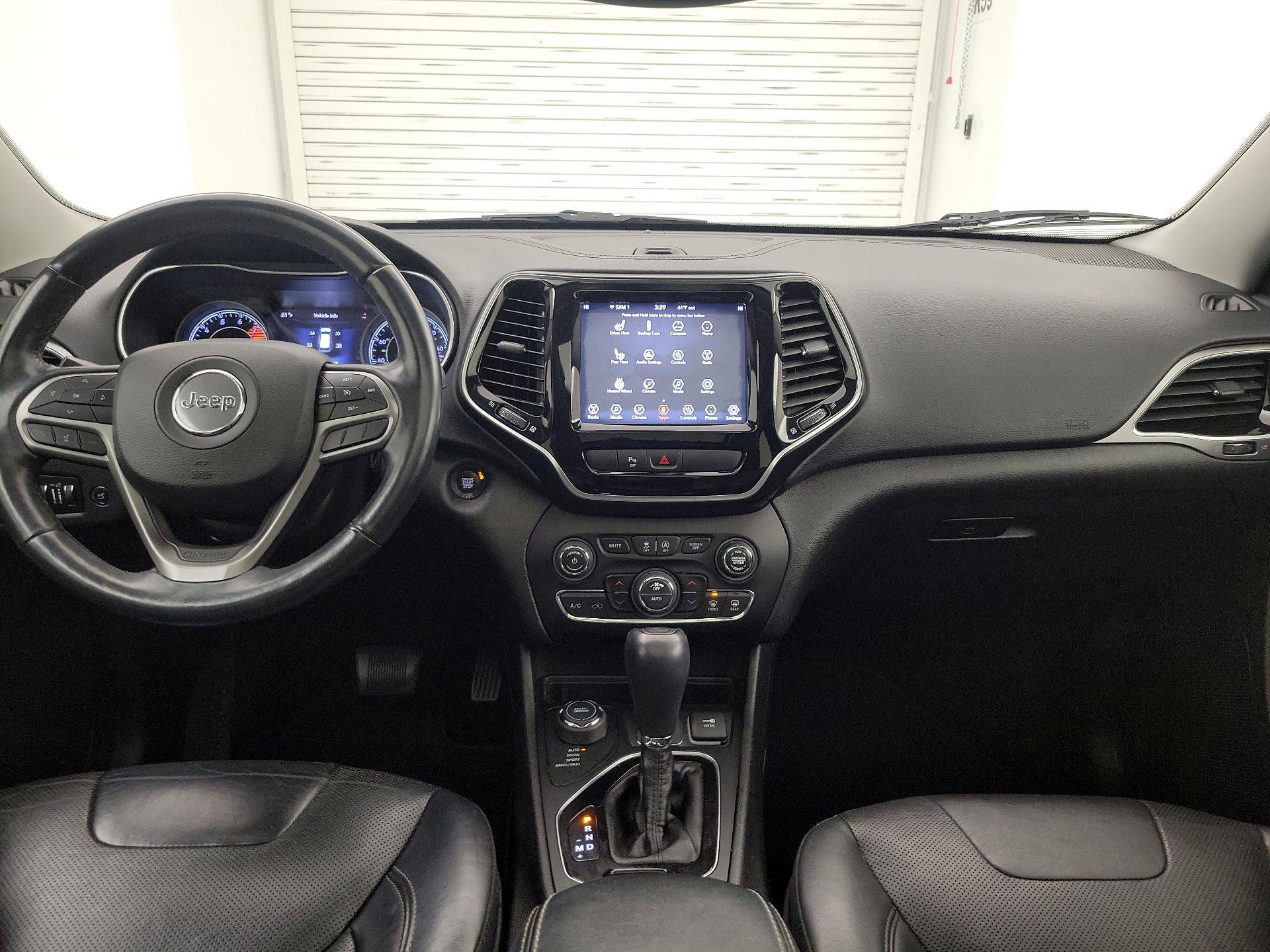 Thumbnail: 2019 Jeep Cherokee - 9