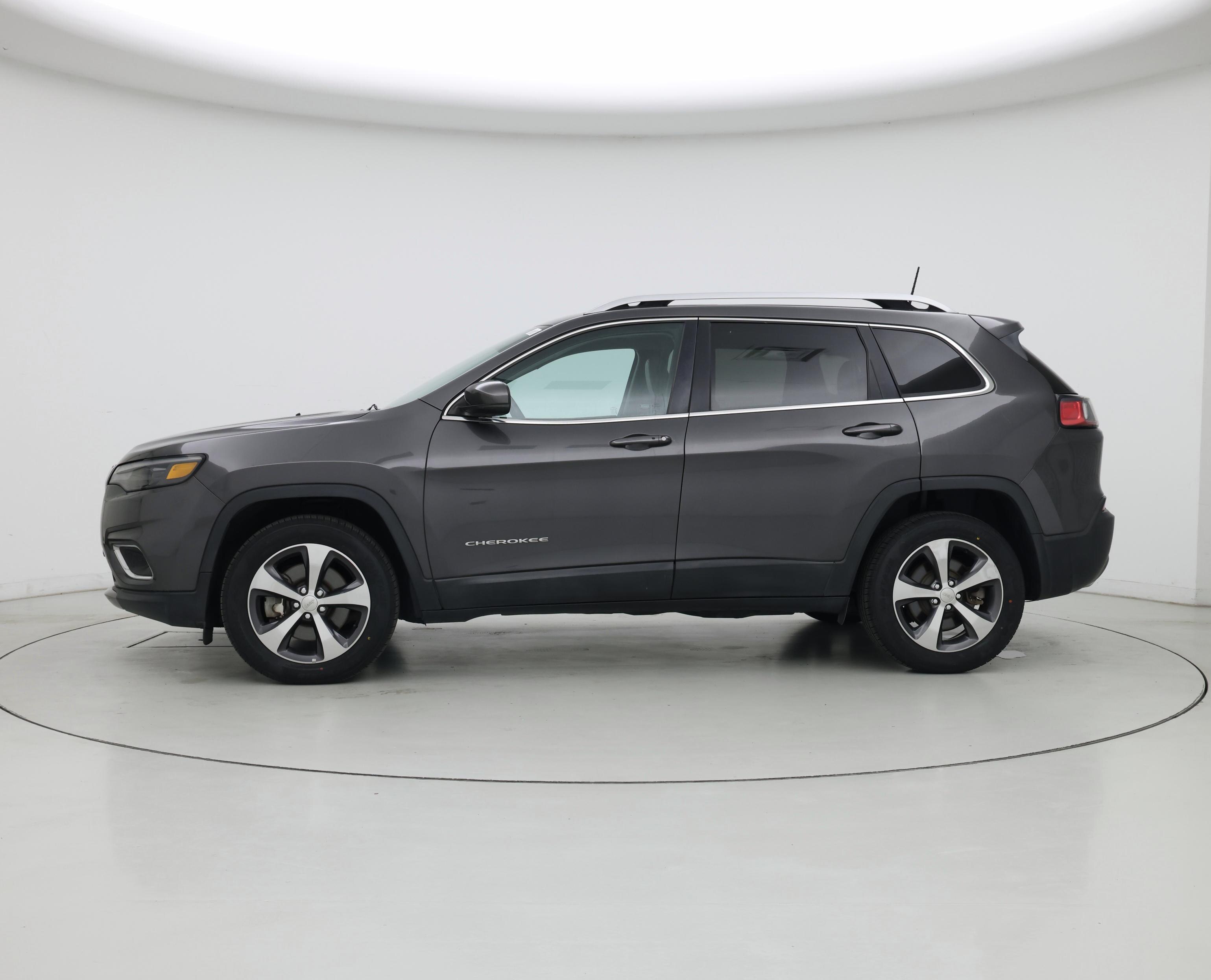 Thumbnail: 2019 Jeep Cherokee - 3