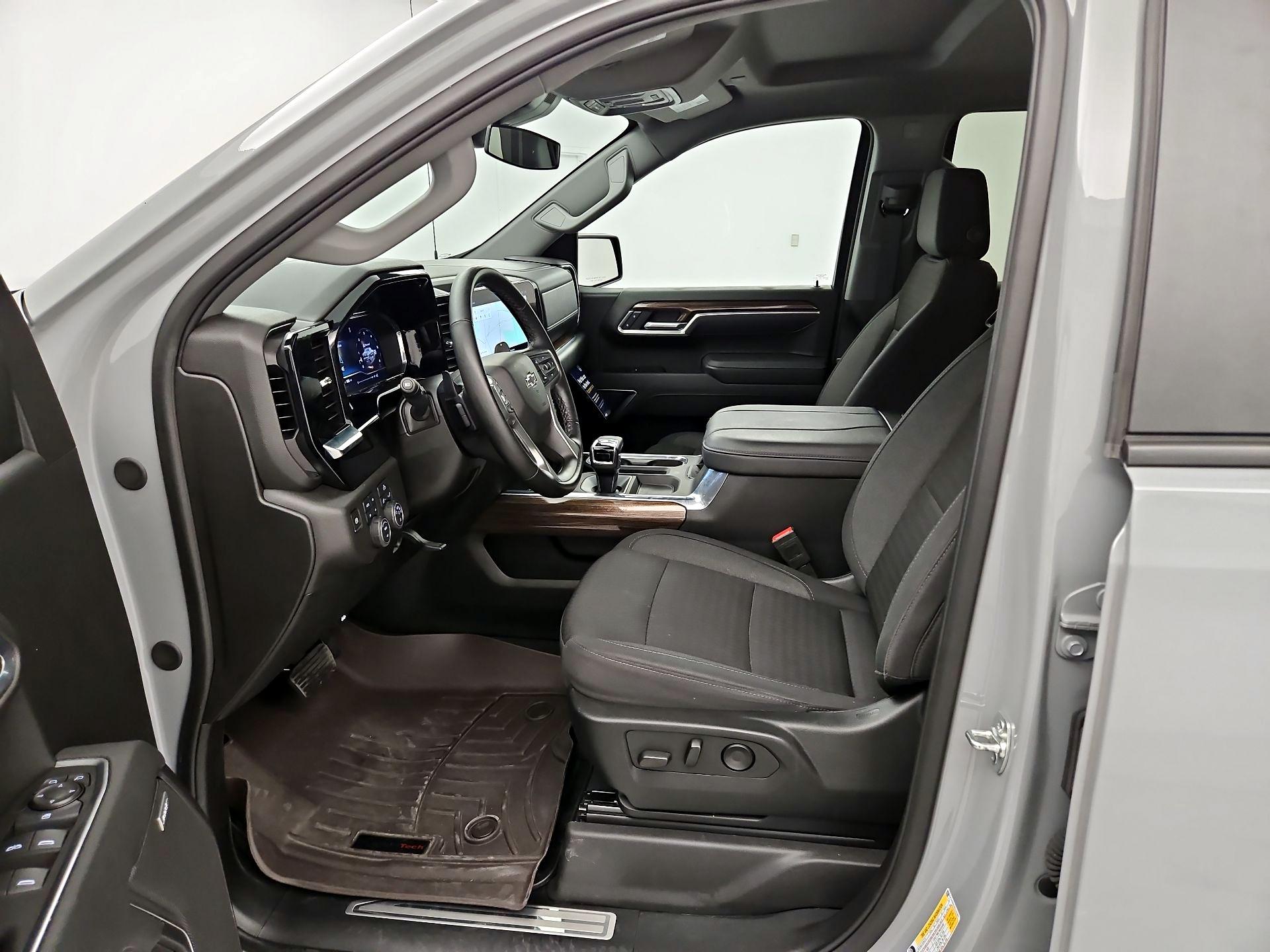 Thumbnail: 2025 Chevrolet Silverado 1500 - 11