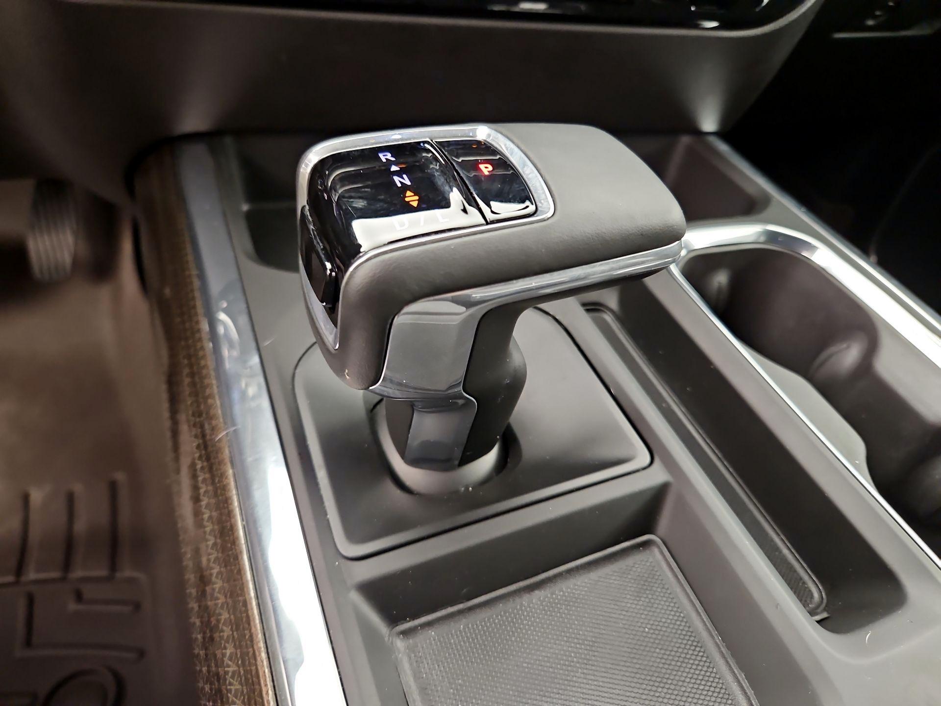 Thumbnail: 2025 Chevrolet Silverado 1500 - 18