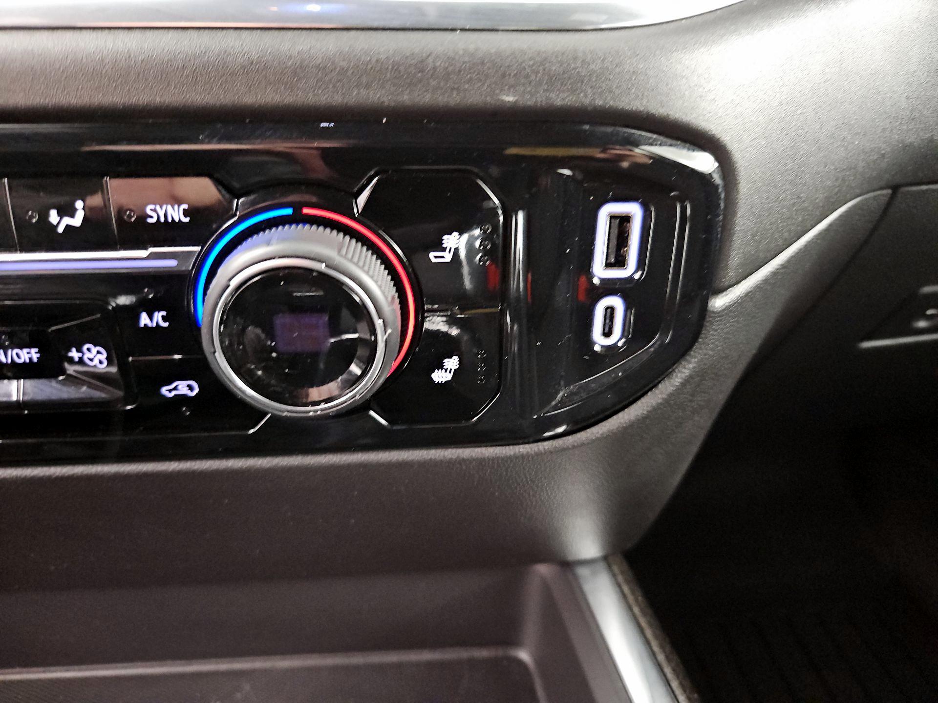 Thumbnail: 2025 Chevrolet Silverado 1500 - 19