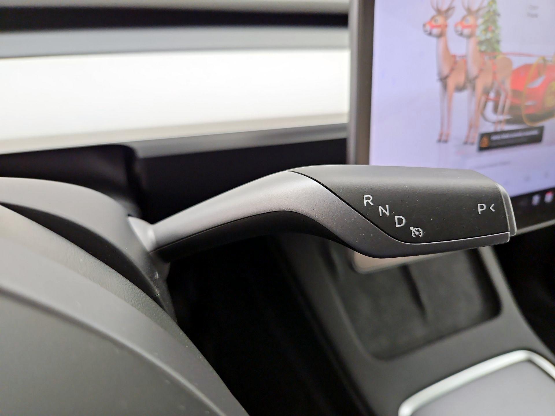 Thumbnail: 2025 Tesla Model Y - 18