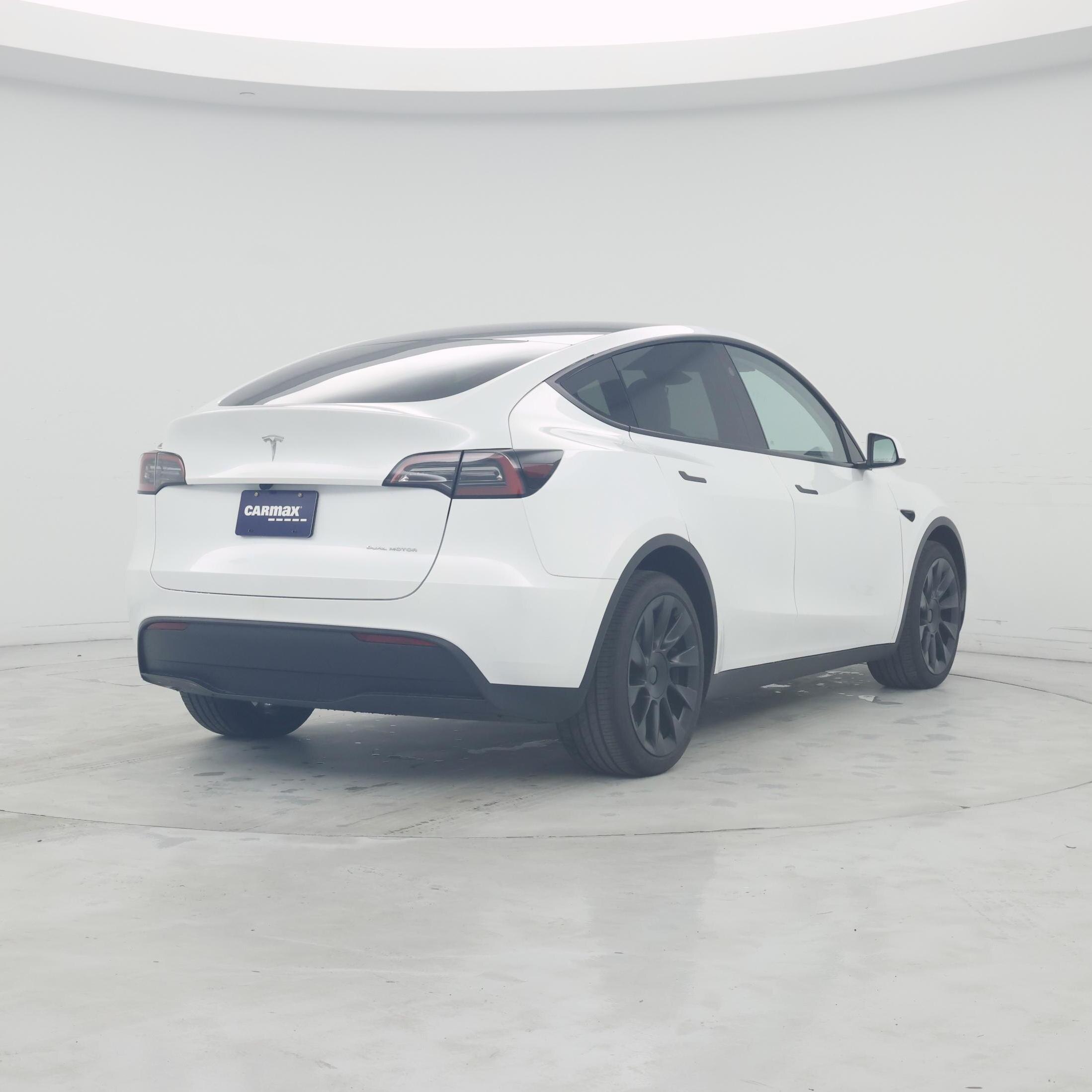 Thumbnail: 2025 Tesla Model Y - 8