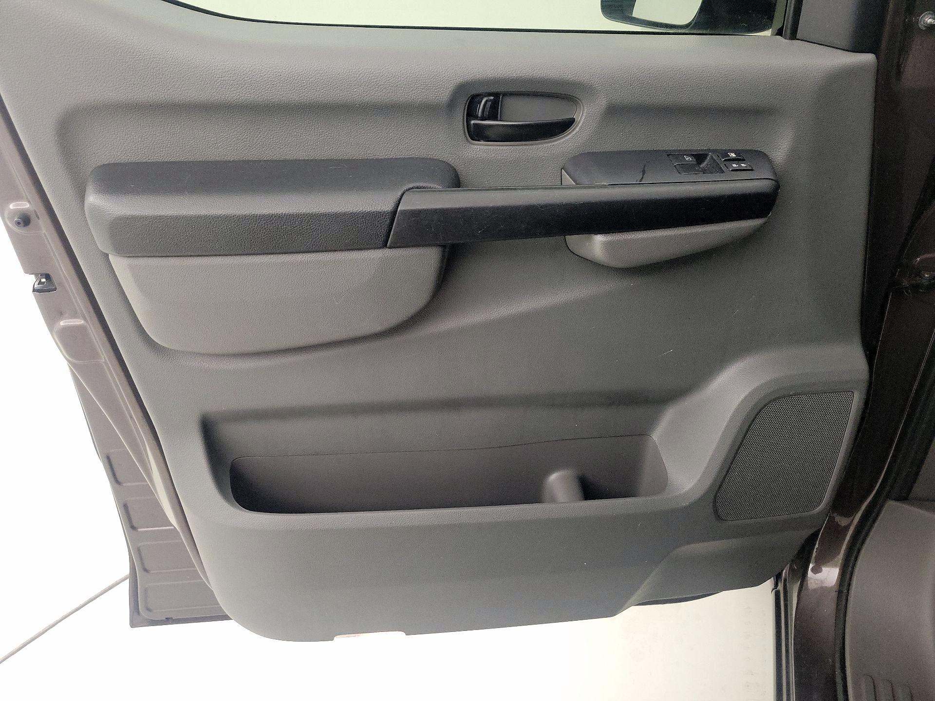 Thumbnail: 2014 Nissan NV - 12