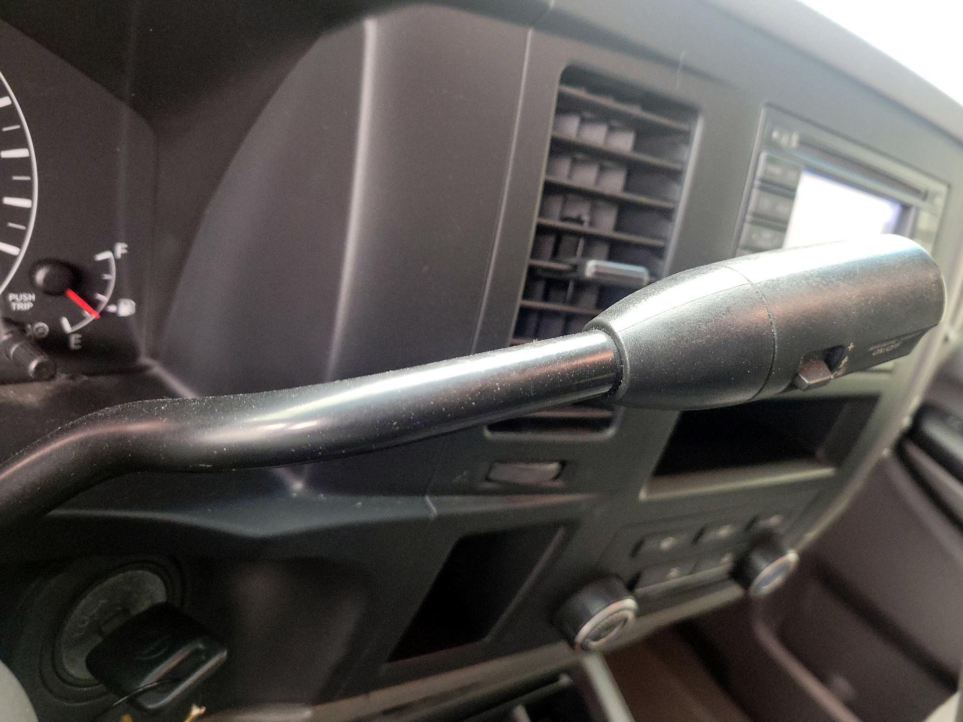 Thumbnail: 2014 Nissan NV - 17