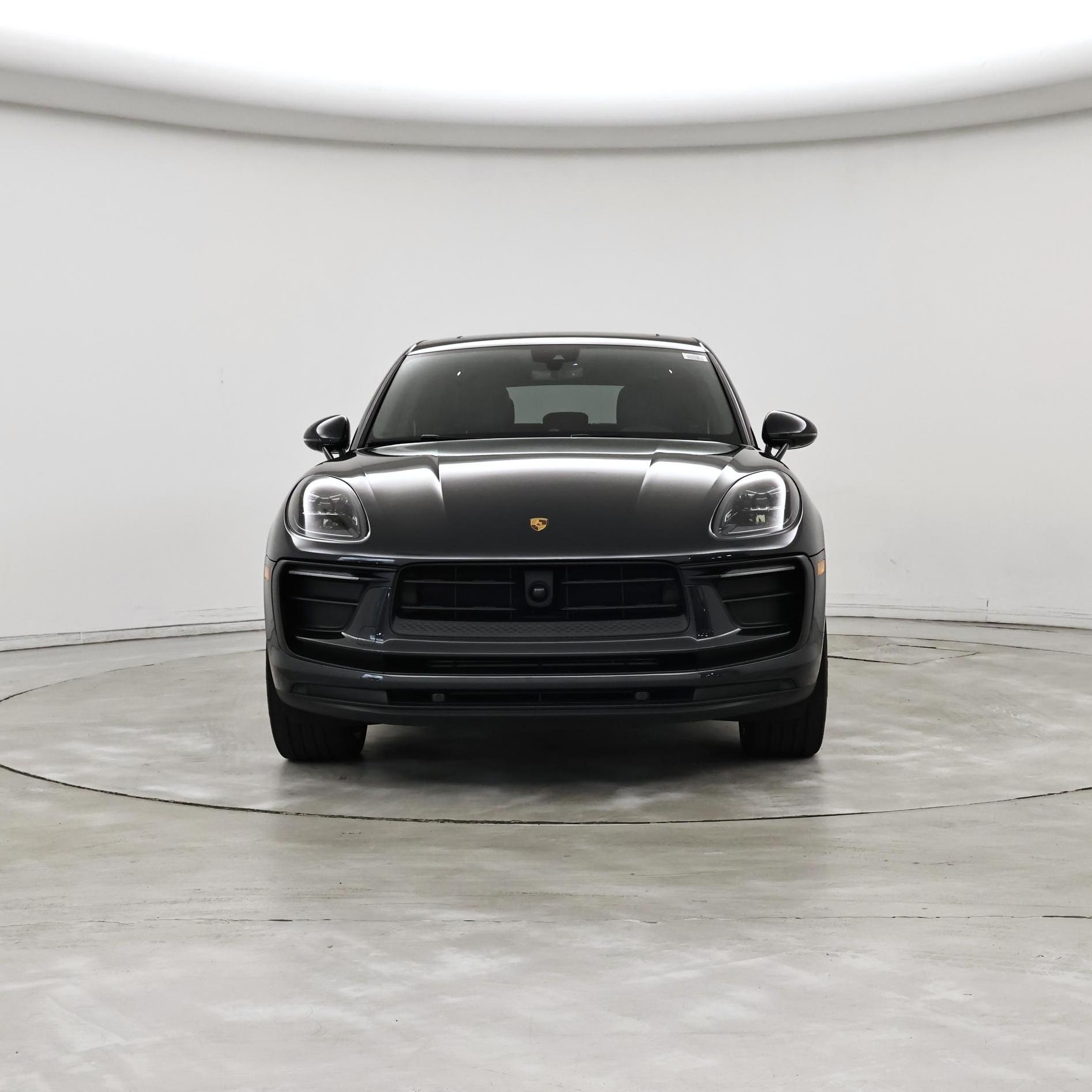 Thumbnail: 2023 Porsche Macan - 5