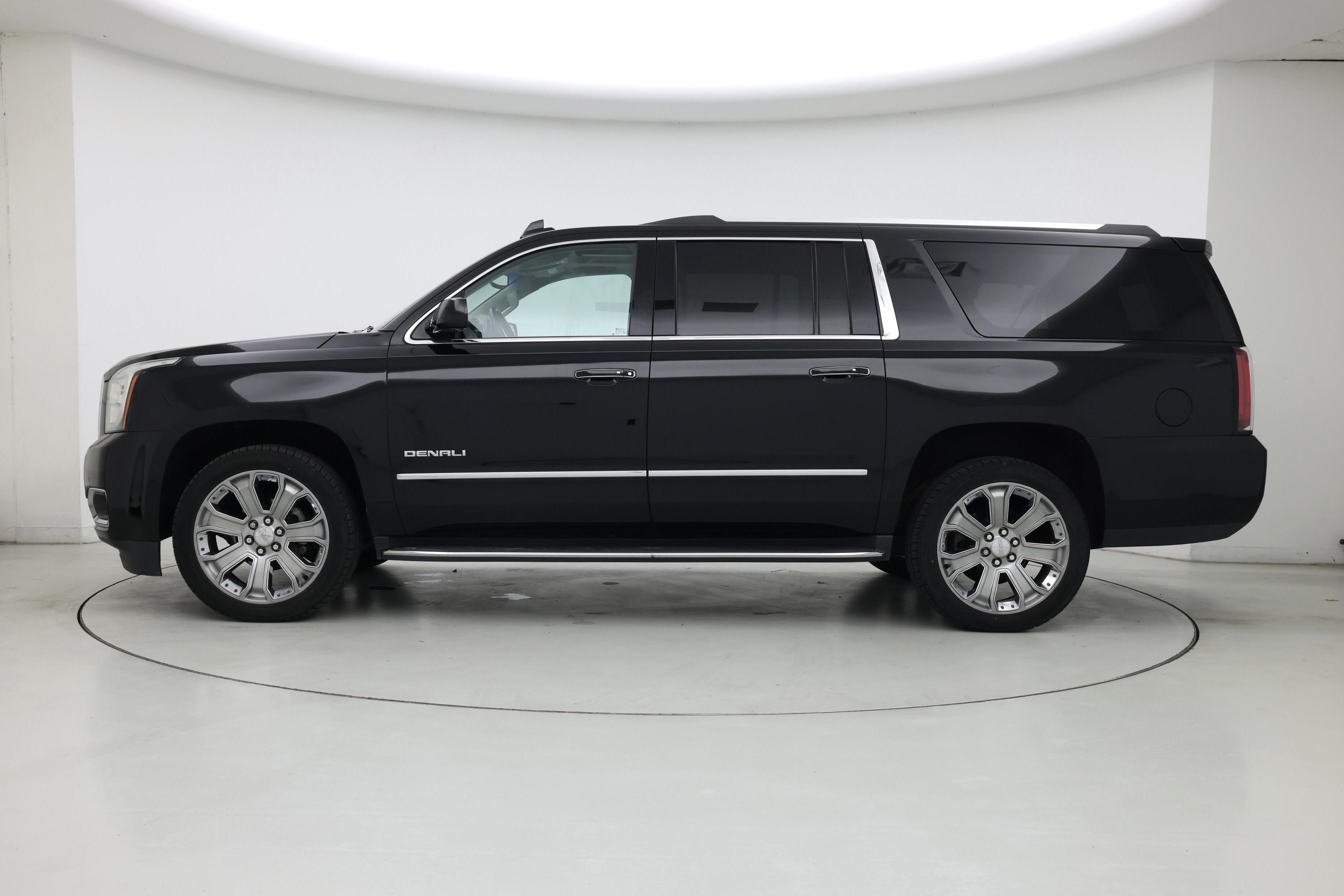 Thumbnail: 2018 GMC Yukon XL - 3