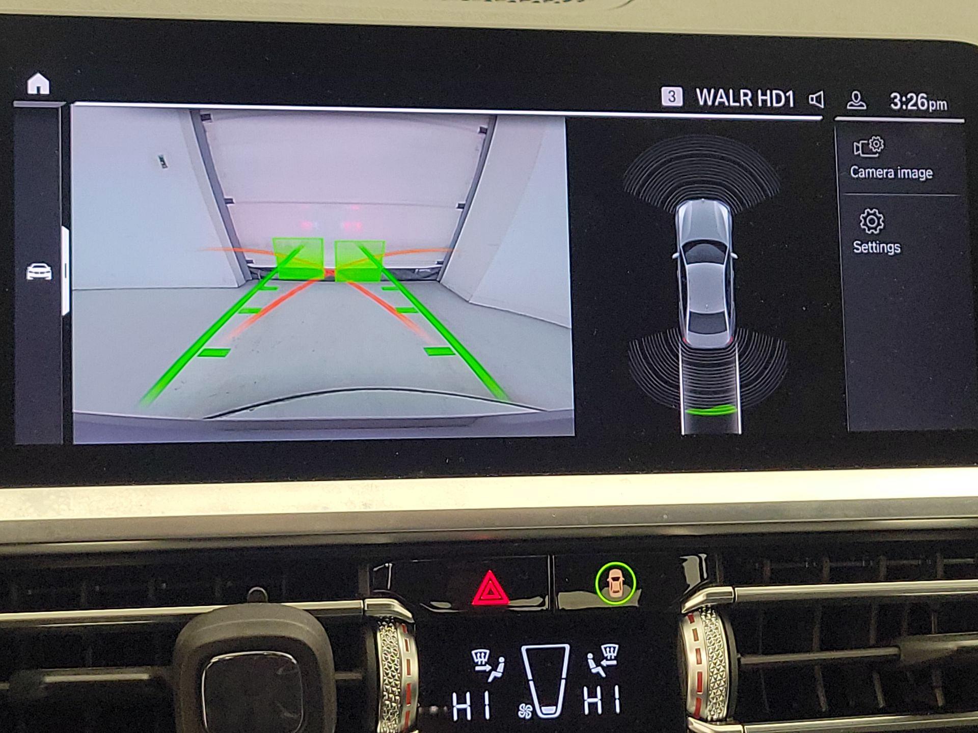 Thumbnail: 2019 BMW 3 Series - 15