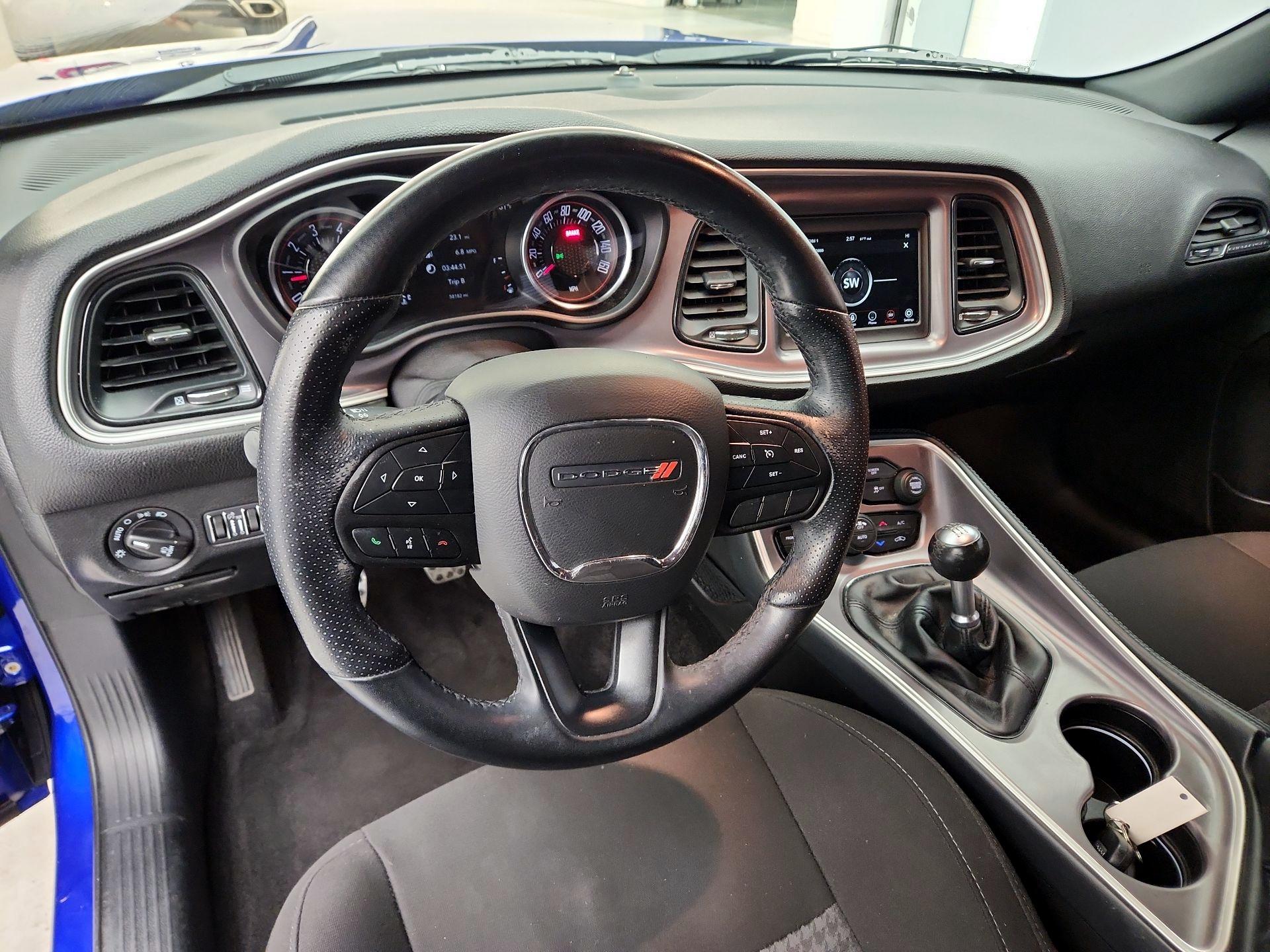 Thumbnail: 2022 Dodge Challenger - 9