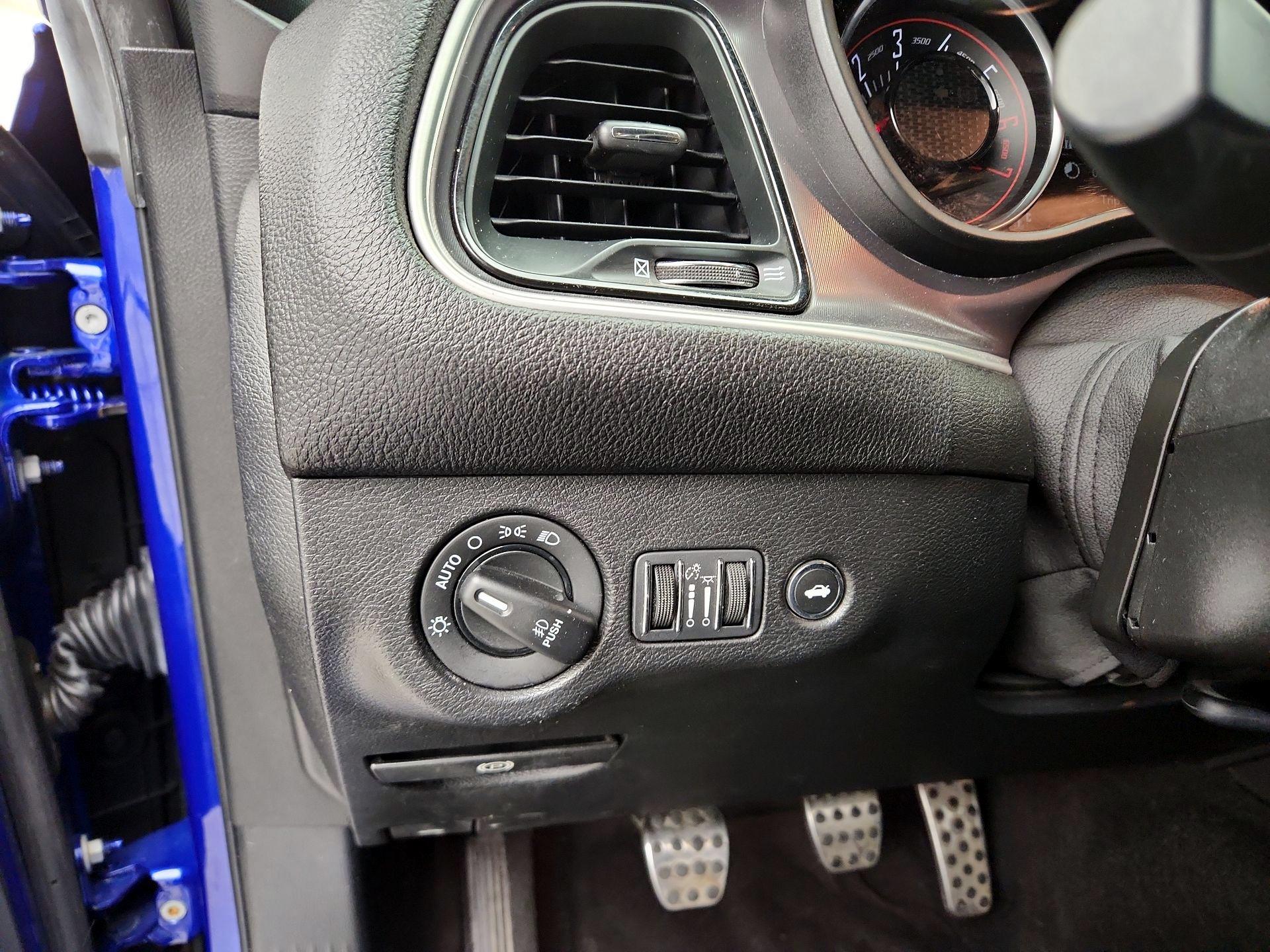 Thumbnail: 2022 Dodge Challenger - 13