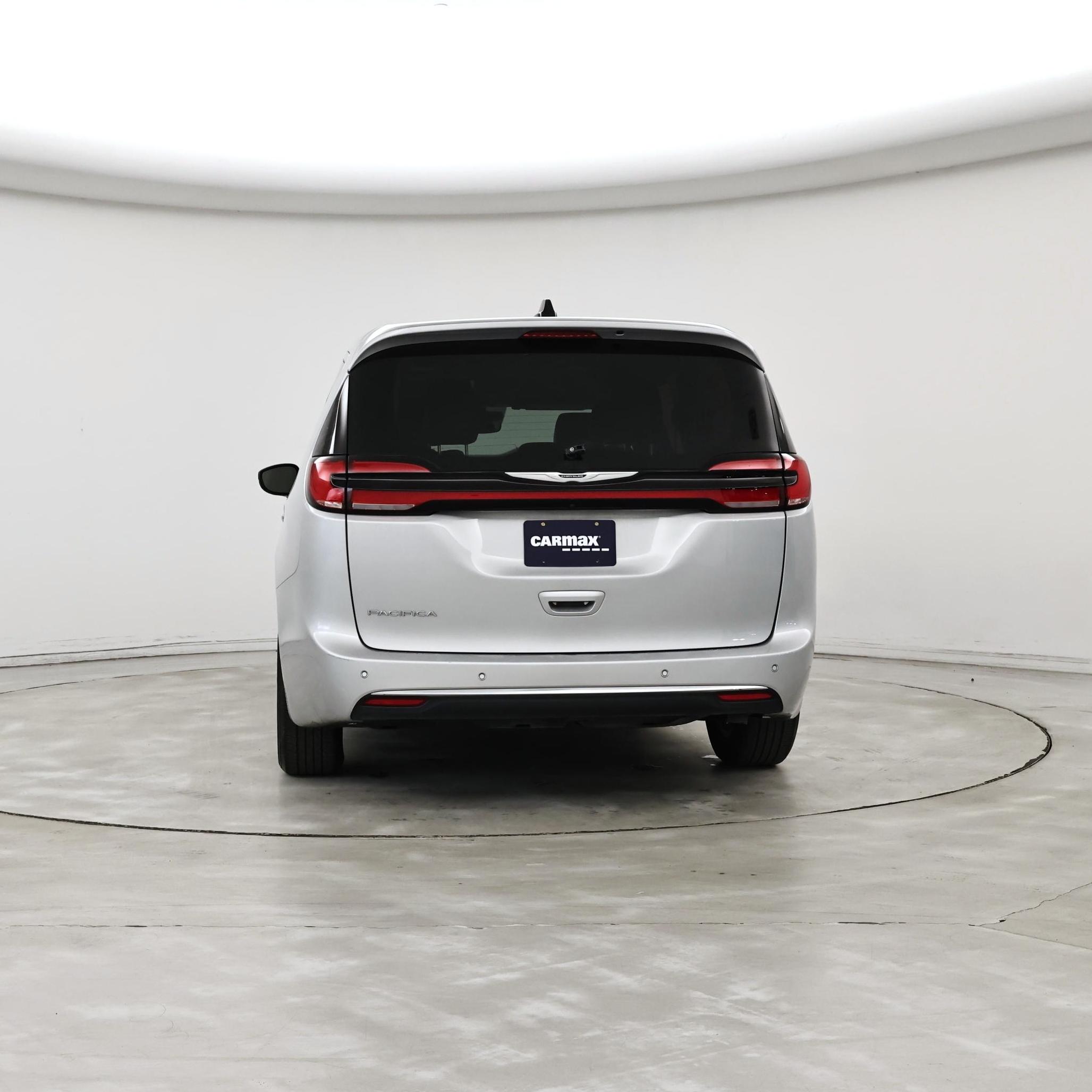Thumbnail: 2024 Chrysler Pacifica - 6