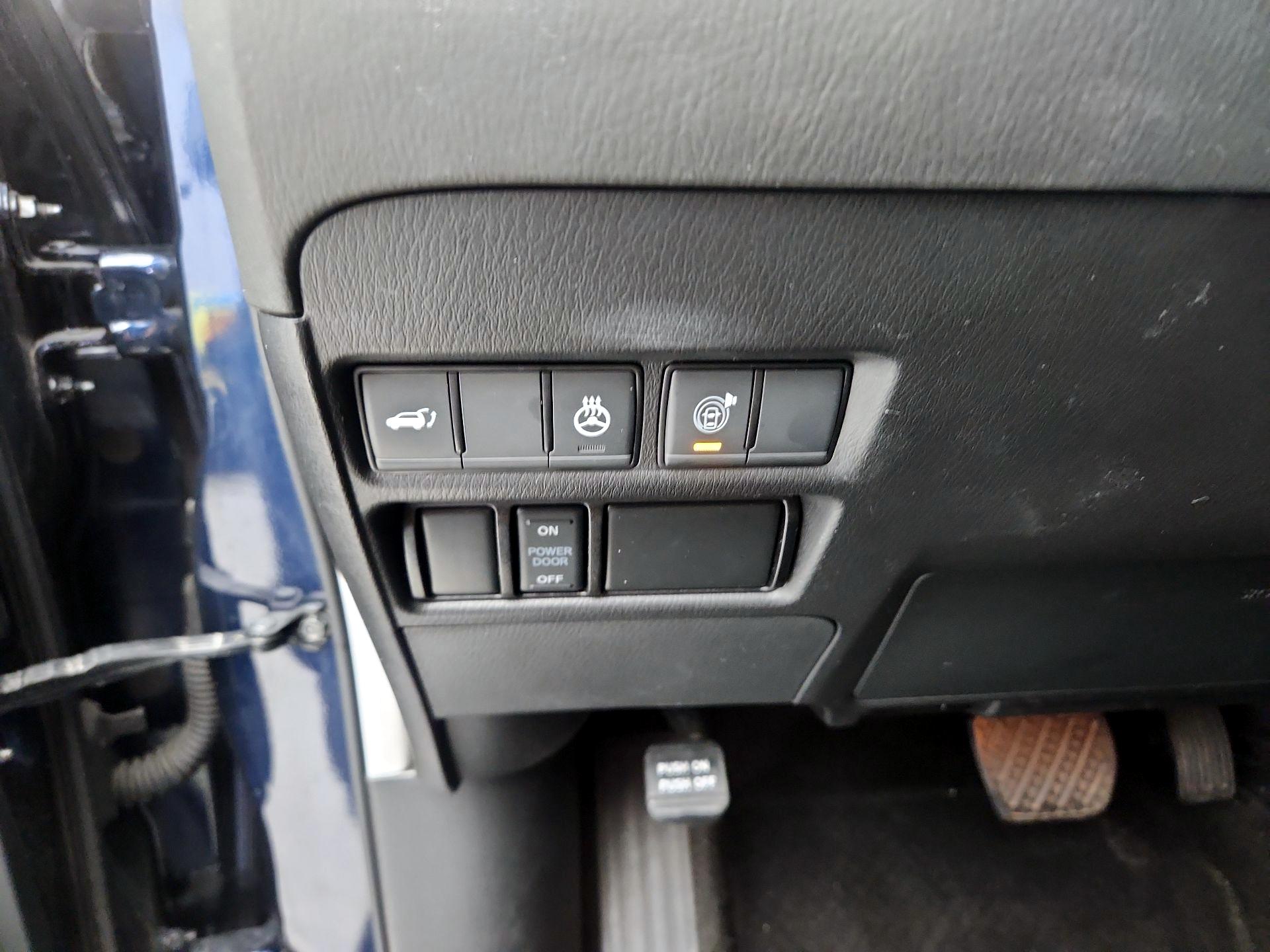 Thumbnail: 2024 INFINITI QX80 - 13