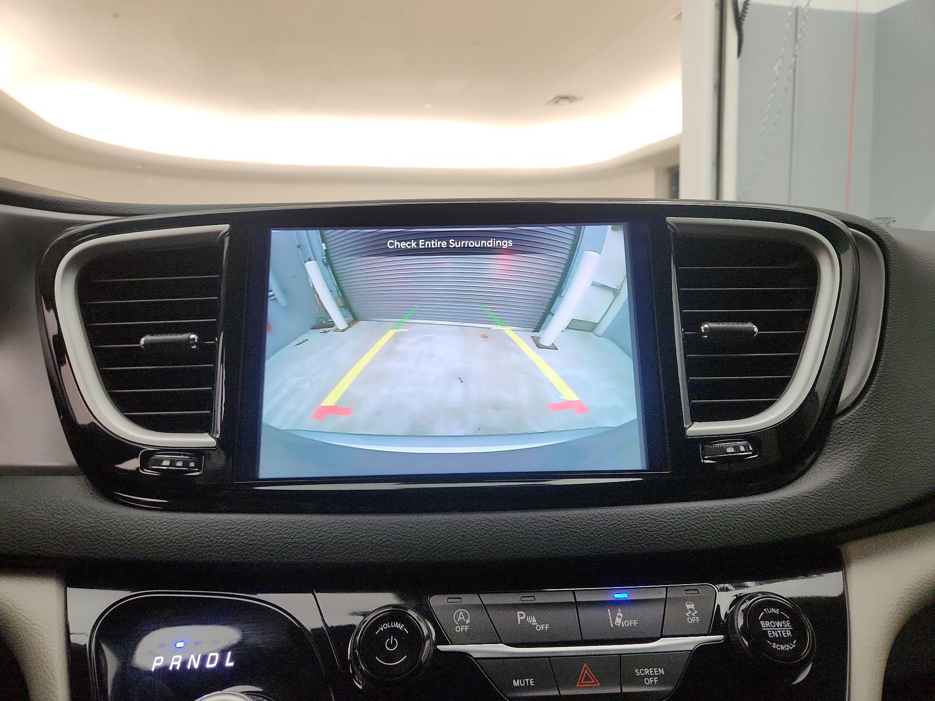 Thumbnail: 2024 Chrysler Pacifica - 14