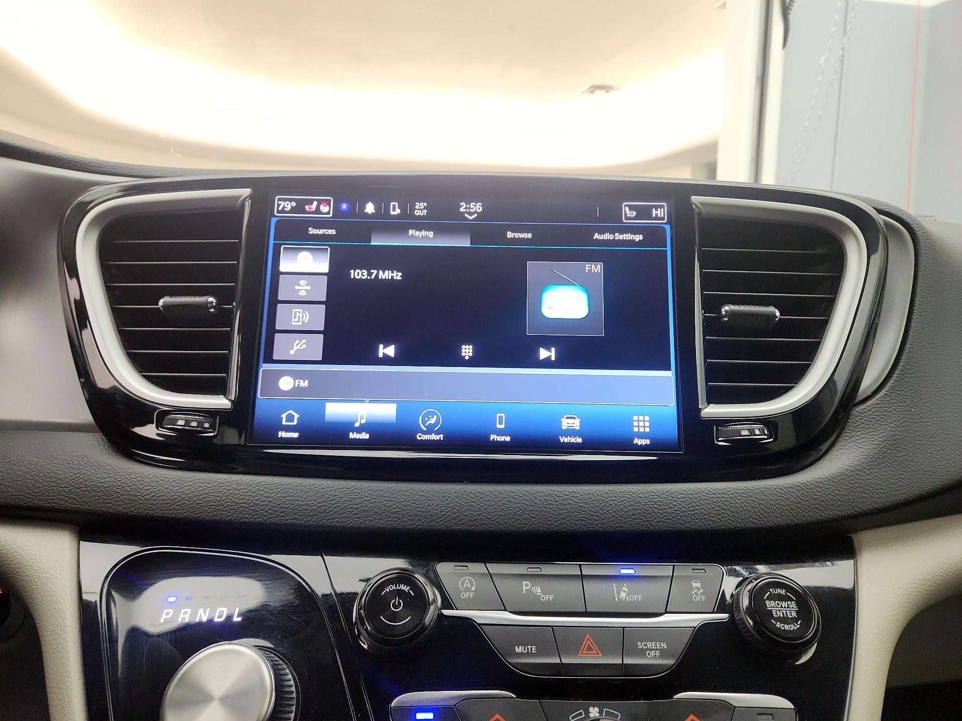 Thumbnail: 2024 Chrysler Pacifica - 15