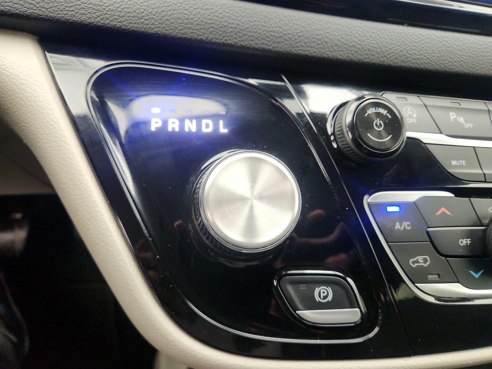 Thumbnail: 2024 Chrysler Pacifica - 17