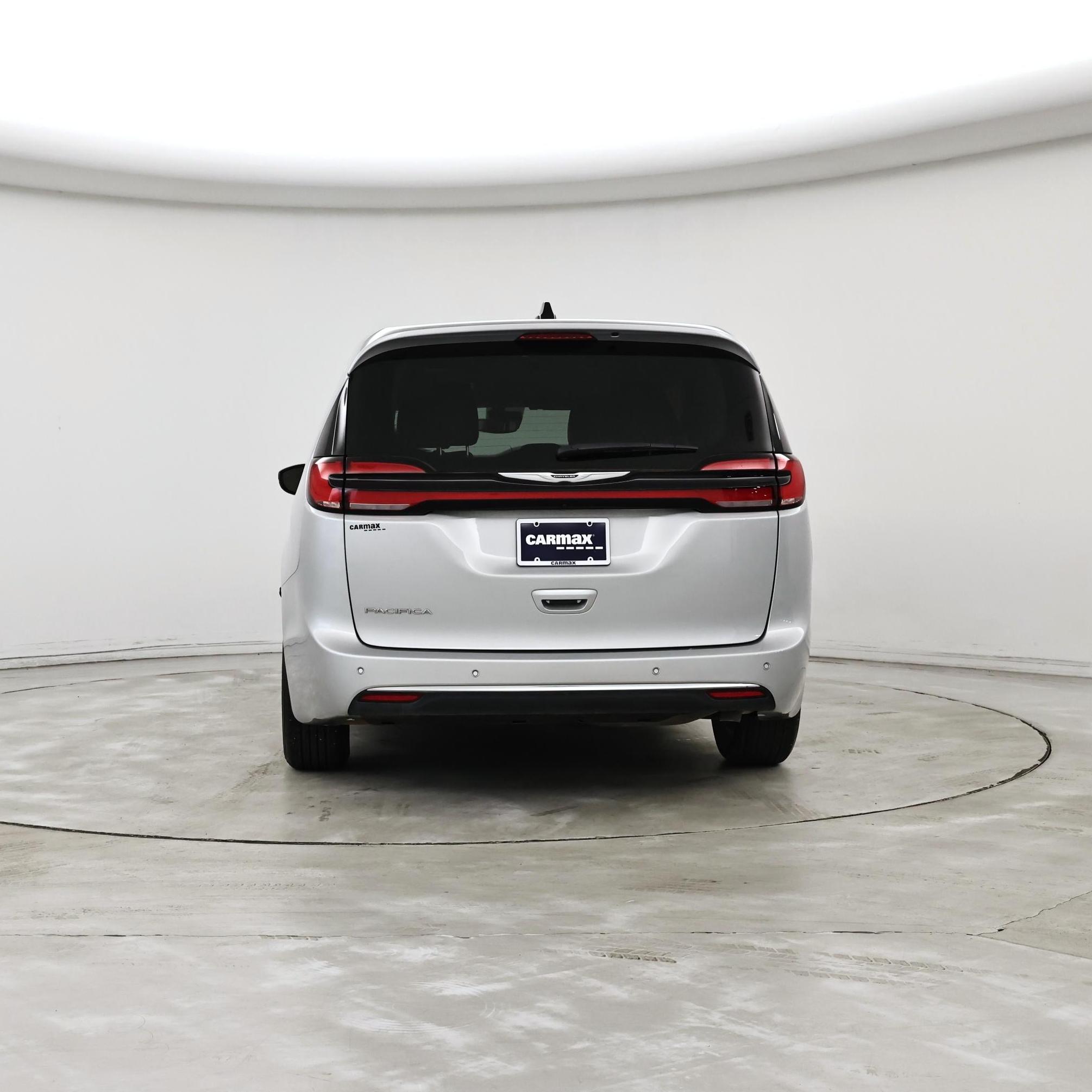 Thumbnail: 2024 Chrysler Pacifica - 6