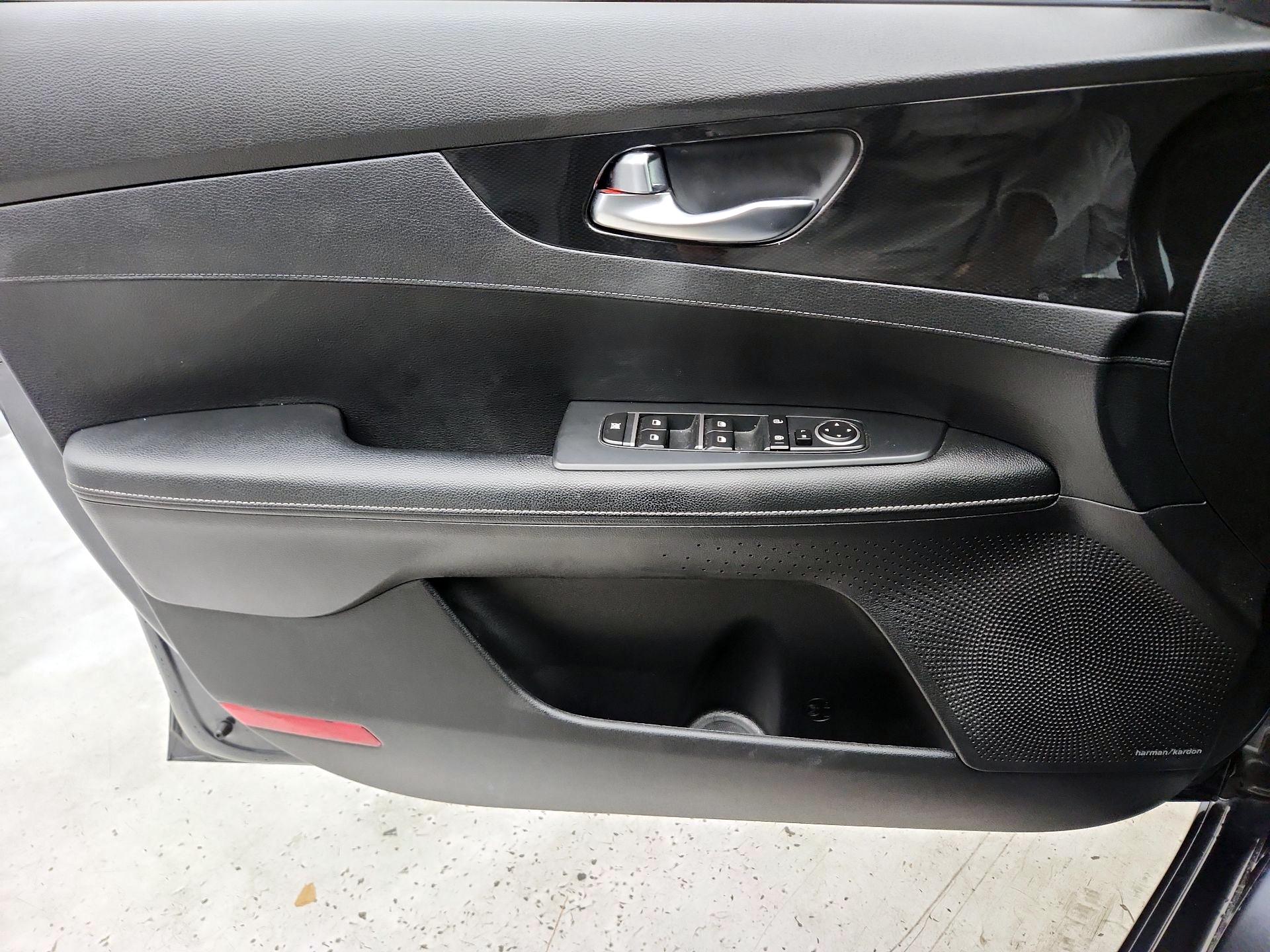 Thumbnail: 2021 Kia Forte - 12