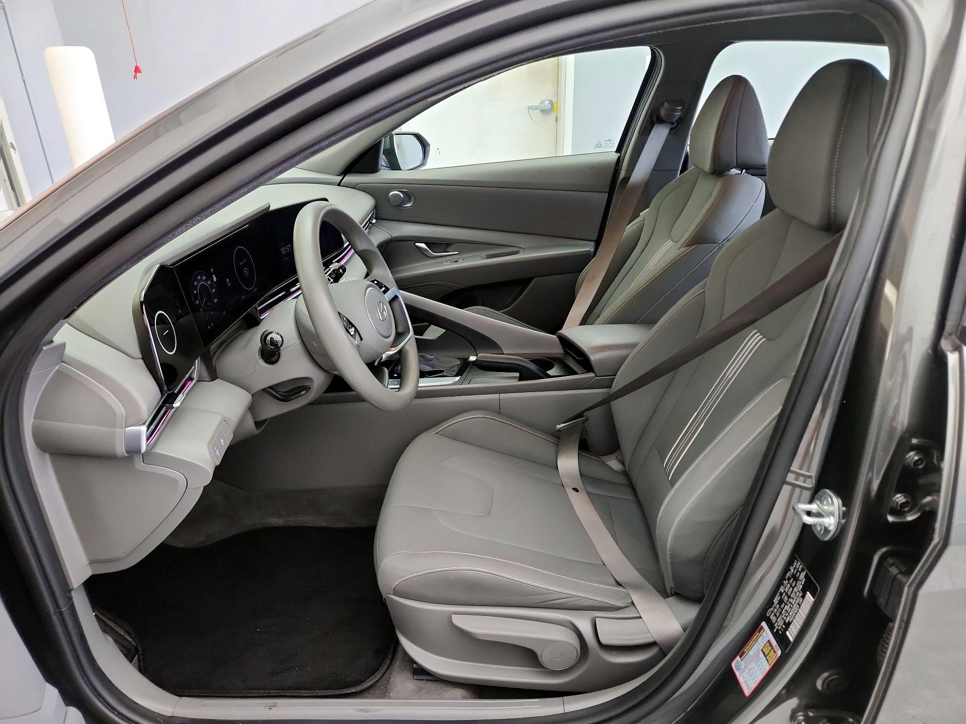 Thumbnail: 2024 Hyundai Elantra - 11